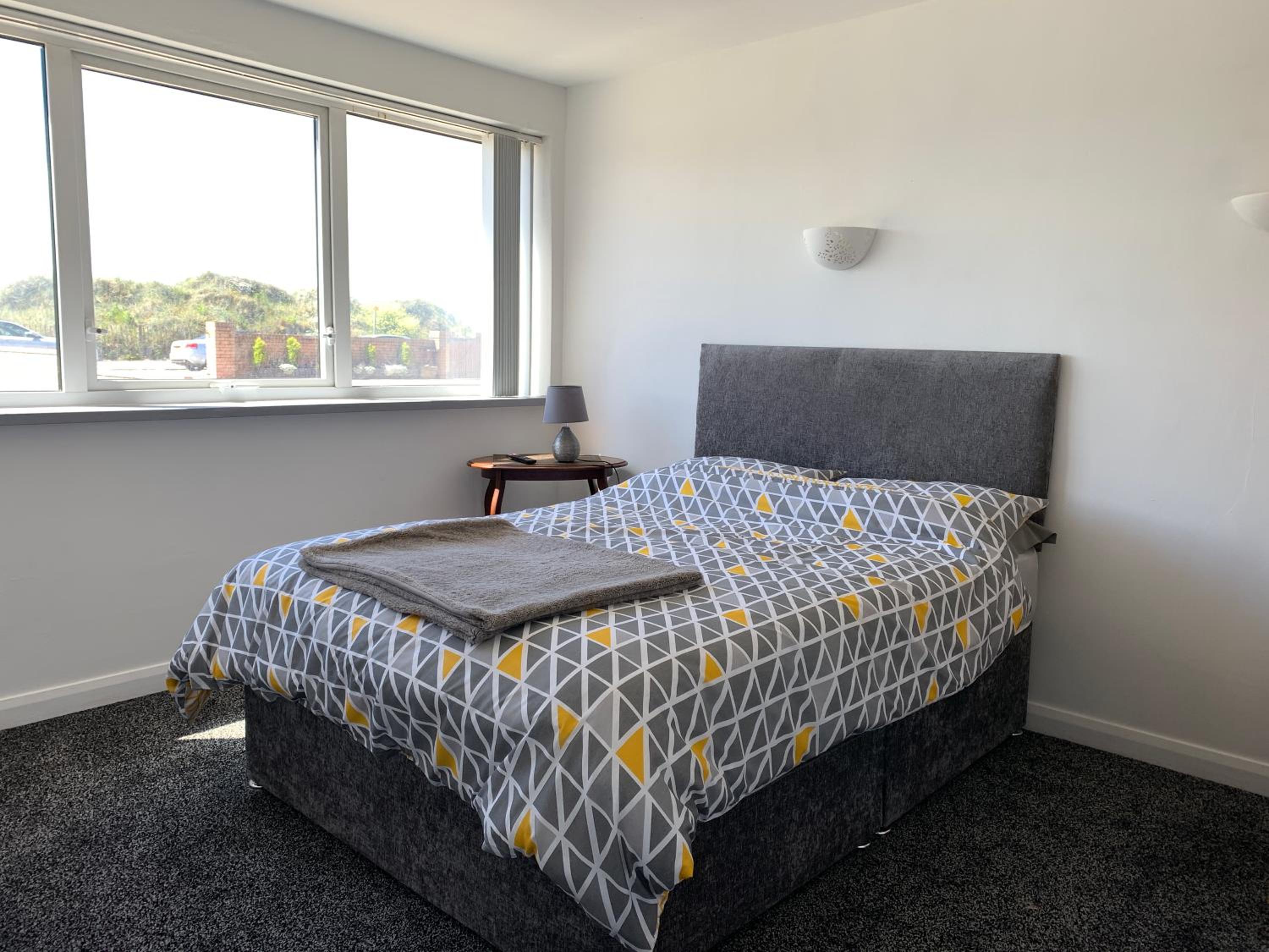 One-Bedroom Apartment photo 2