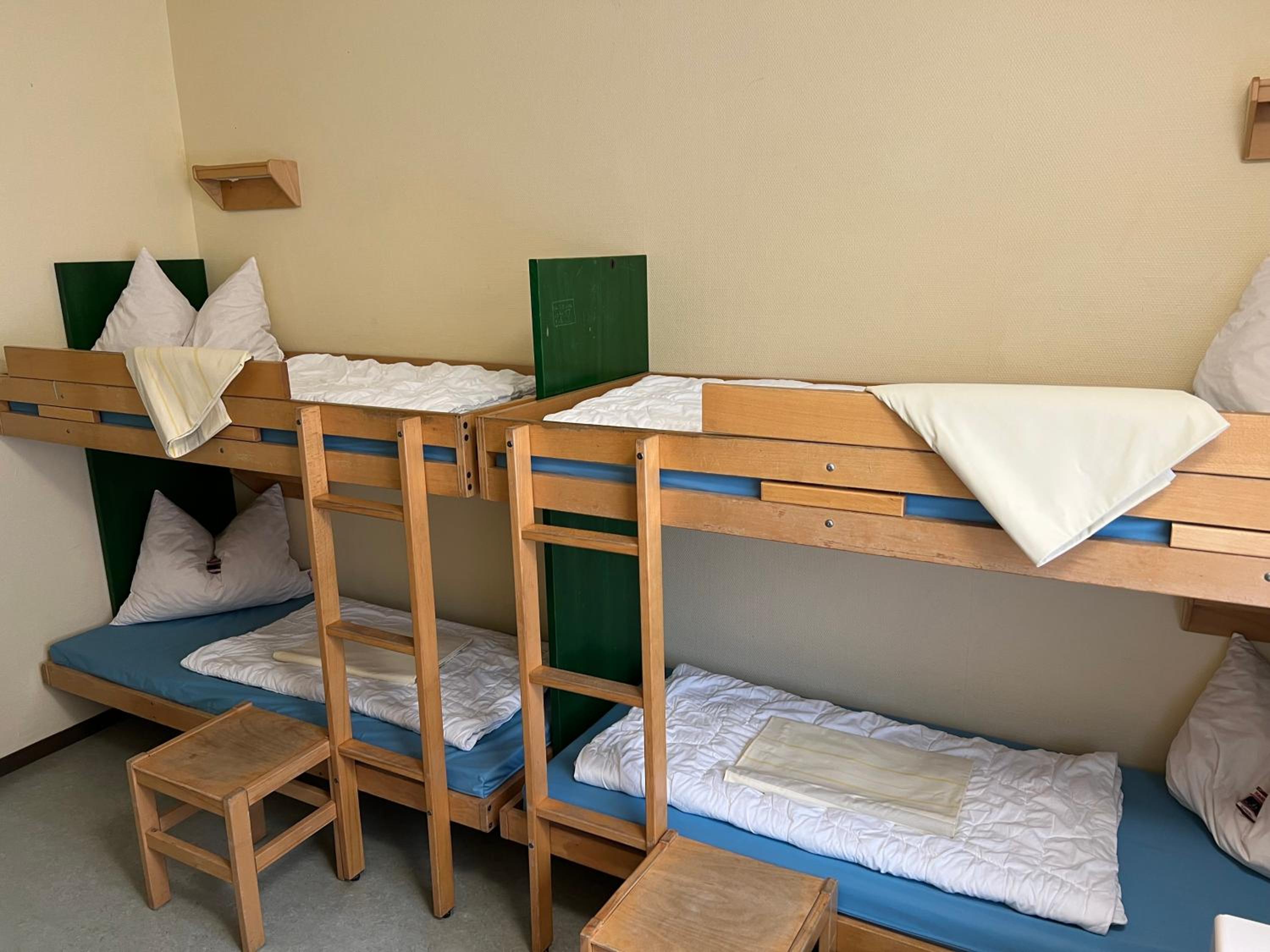 Quadruple Room with Shared Bathroom photo 2
