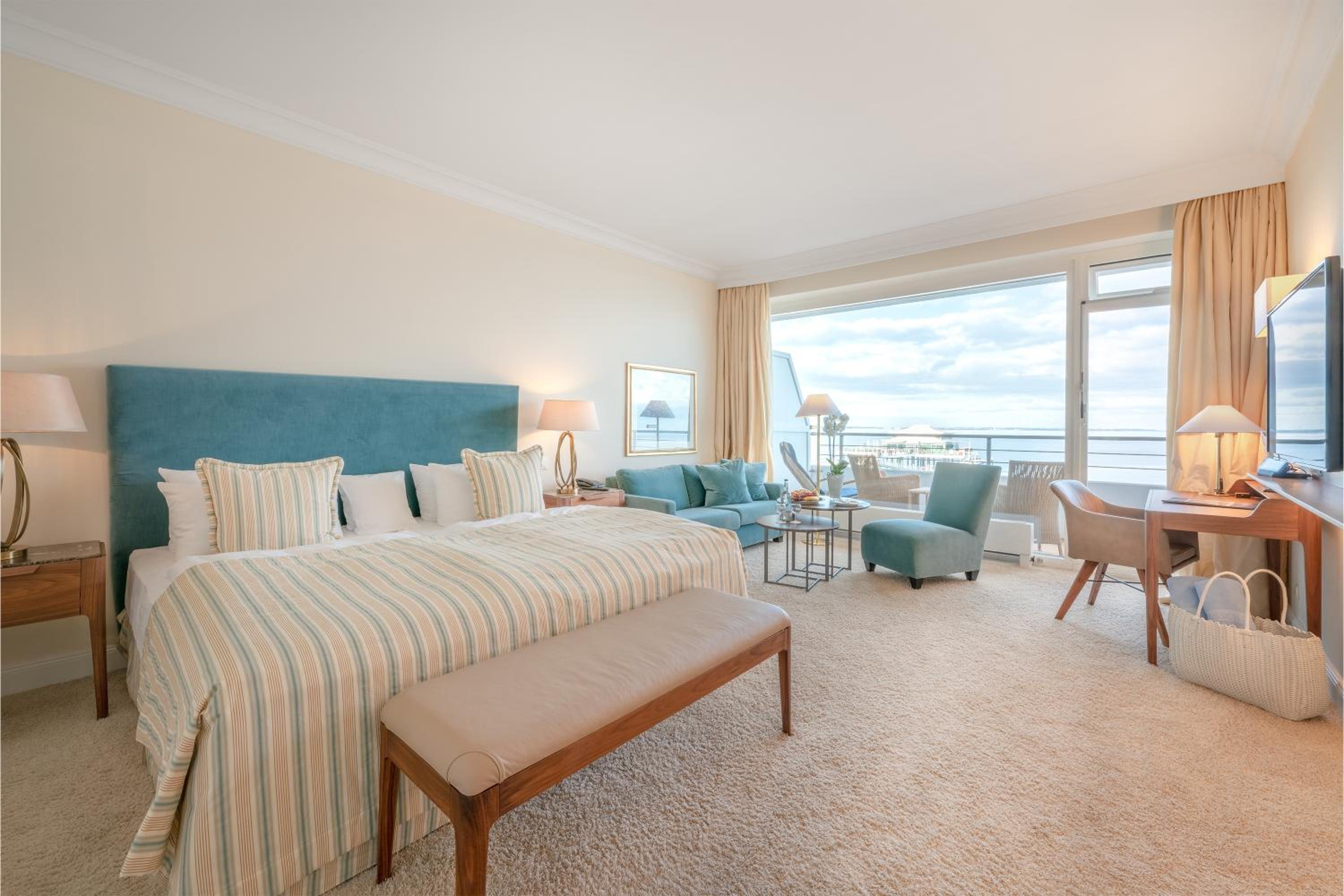 Junior Suite with Sea View (2.-4. Floor) - Photo 3