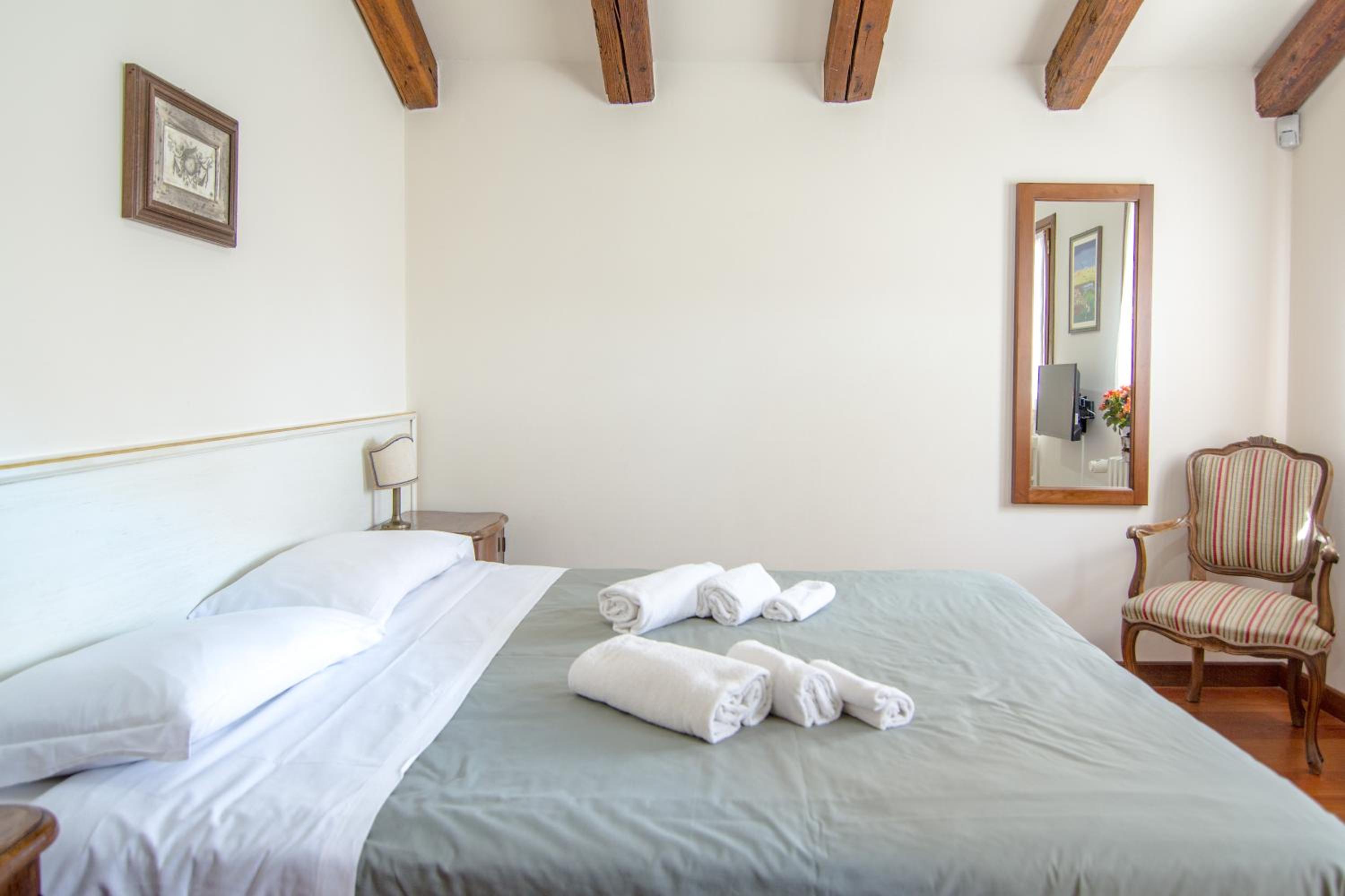 Triple Room with Shared Bathroom