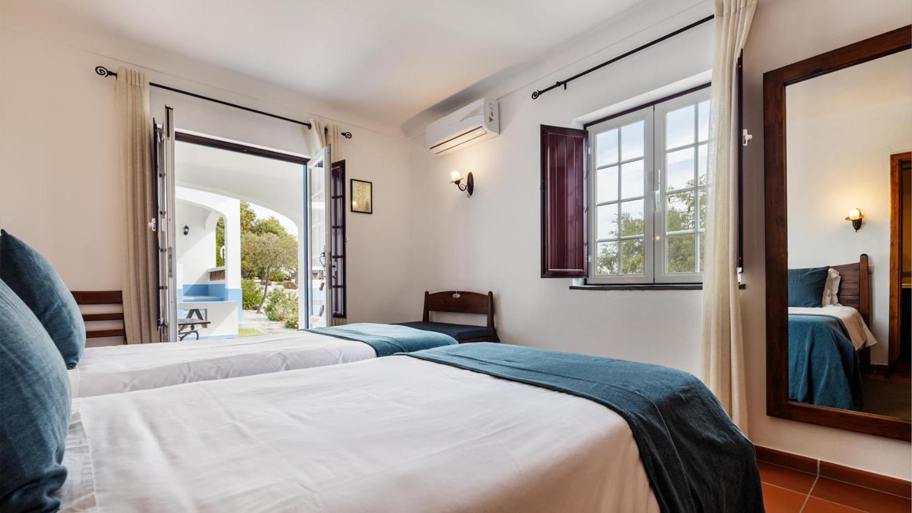 Twin Room (1-2 Adults)