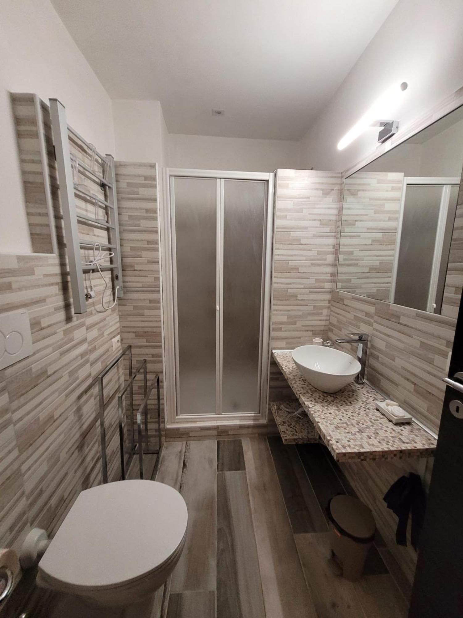 Triple Room with Private Bathroom photo 3