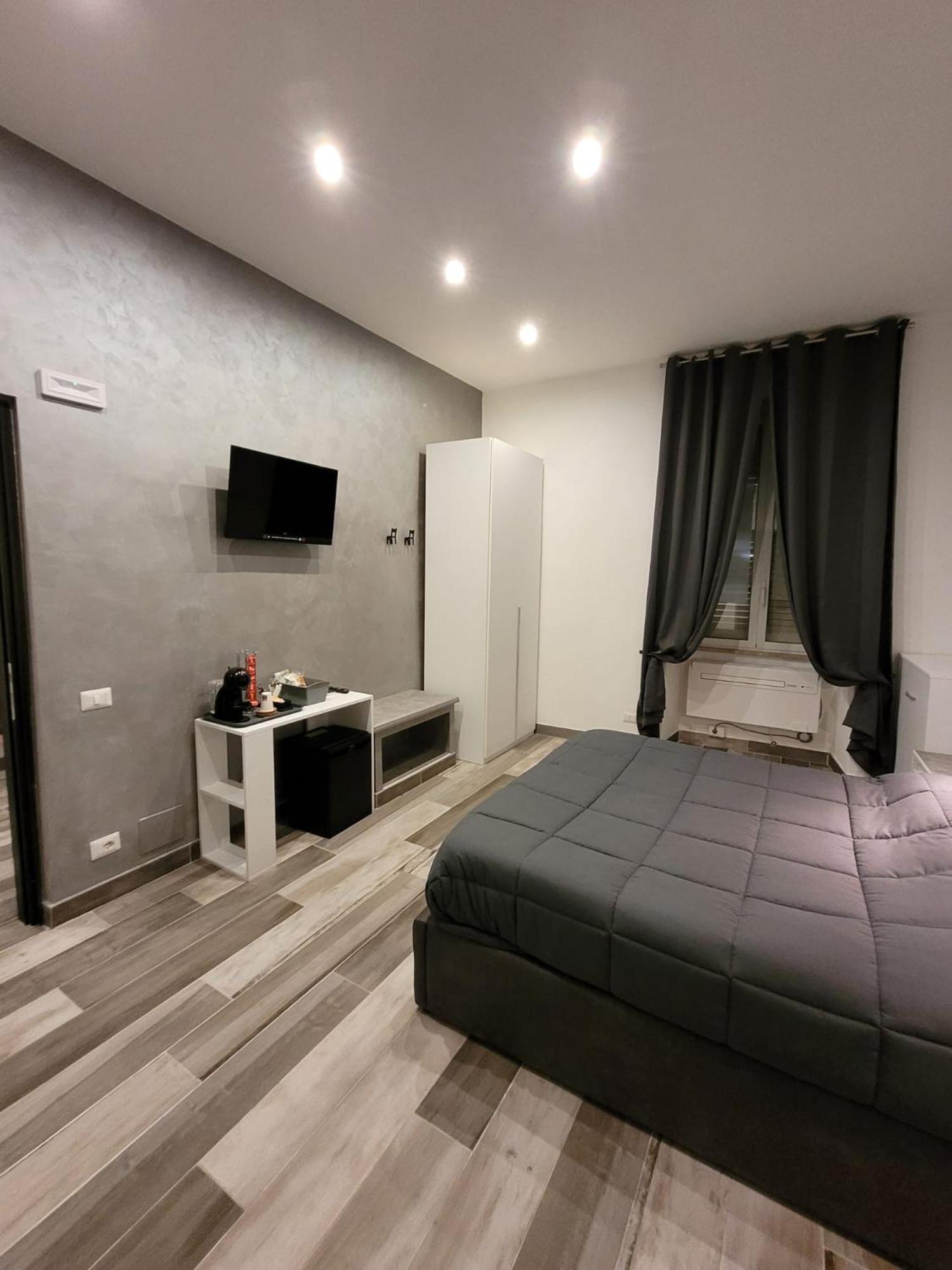 Triple Room with Private Bathroom
