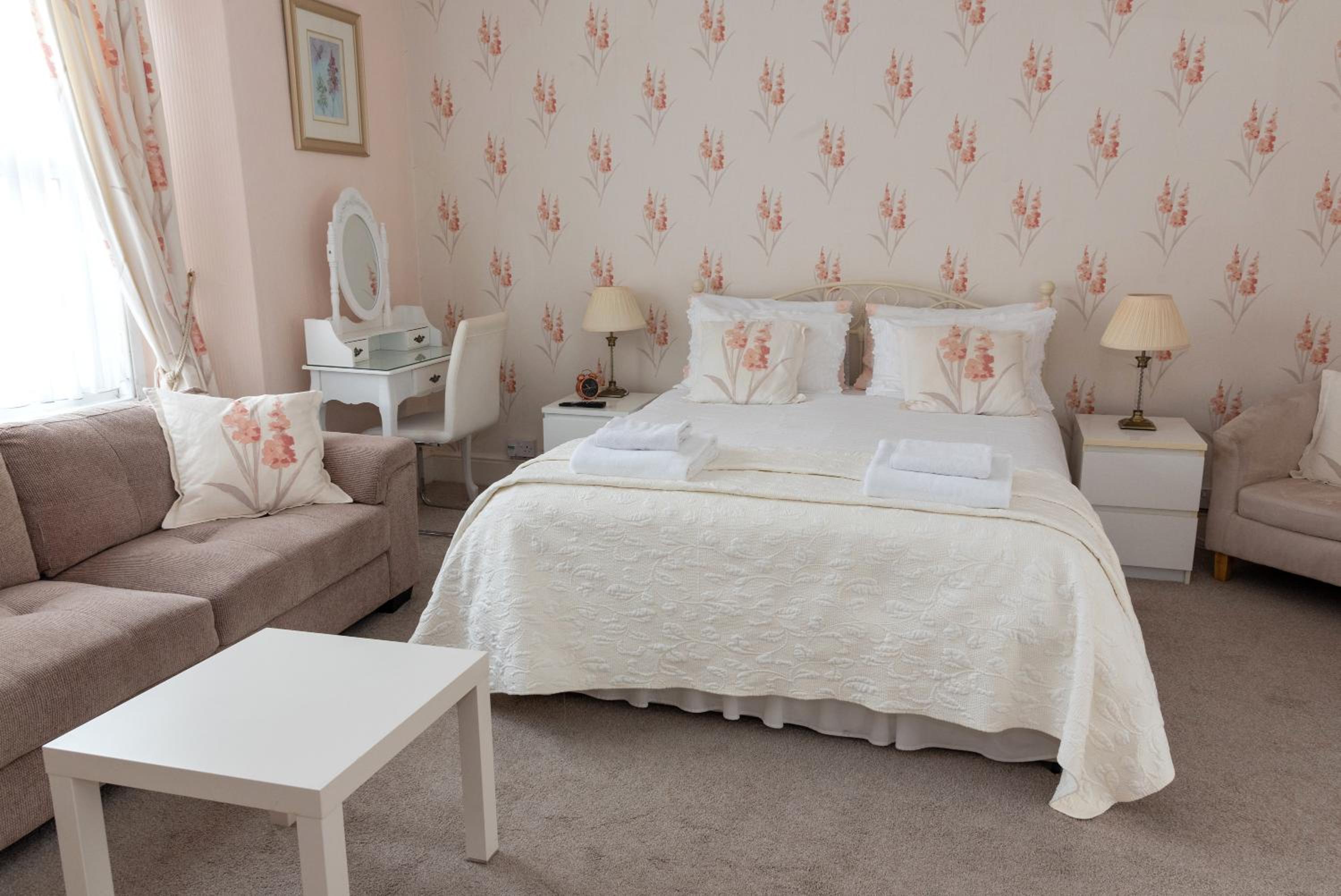 Superior Queen Room