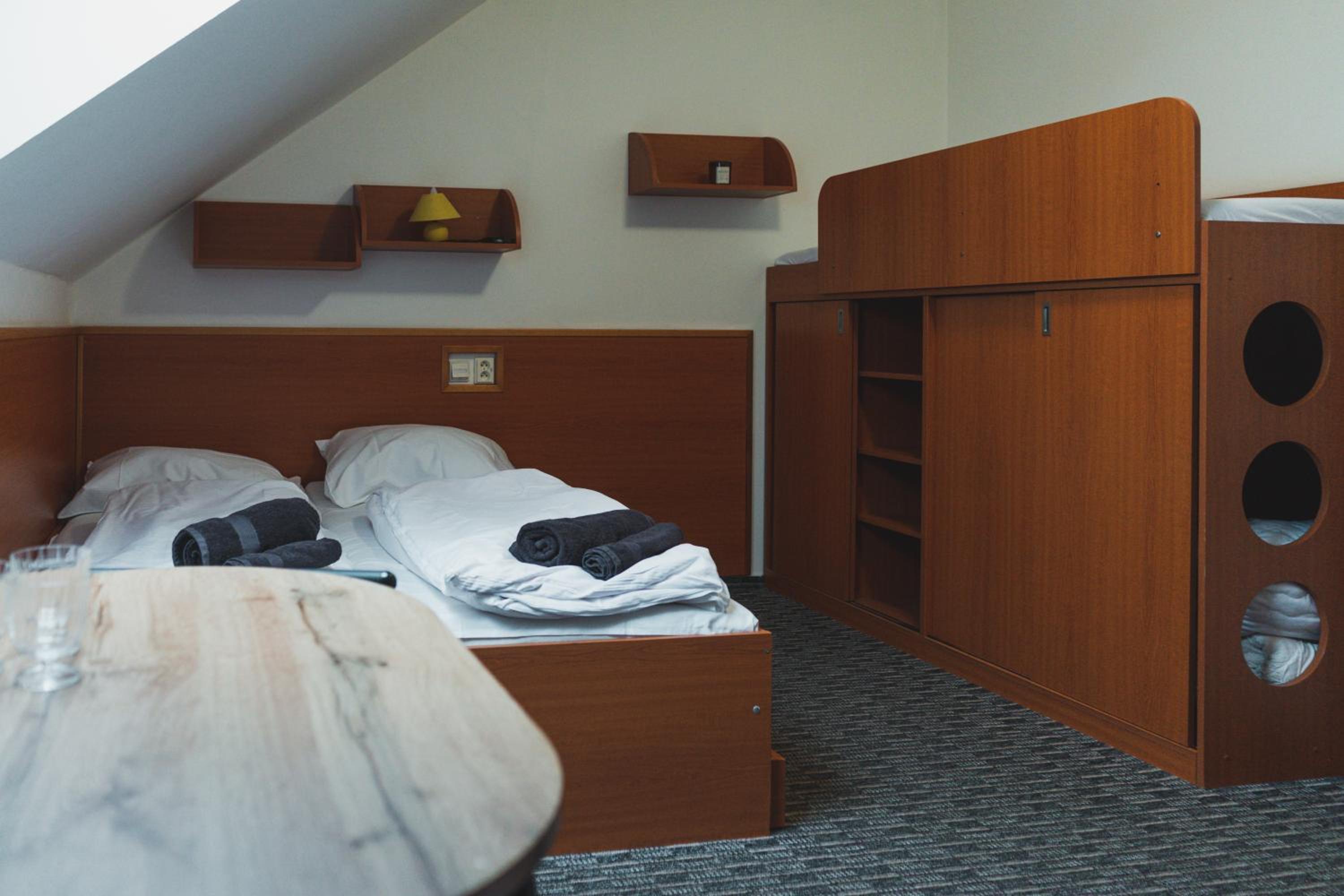 Double Room with Extra Bed - Photo 3