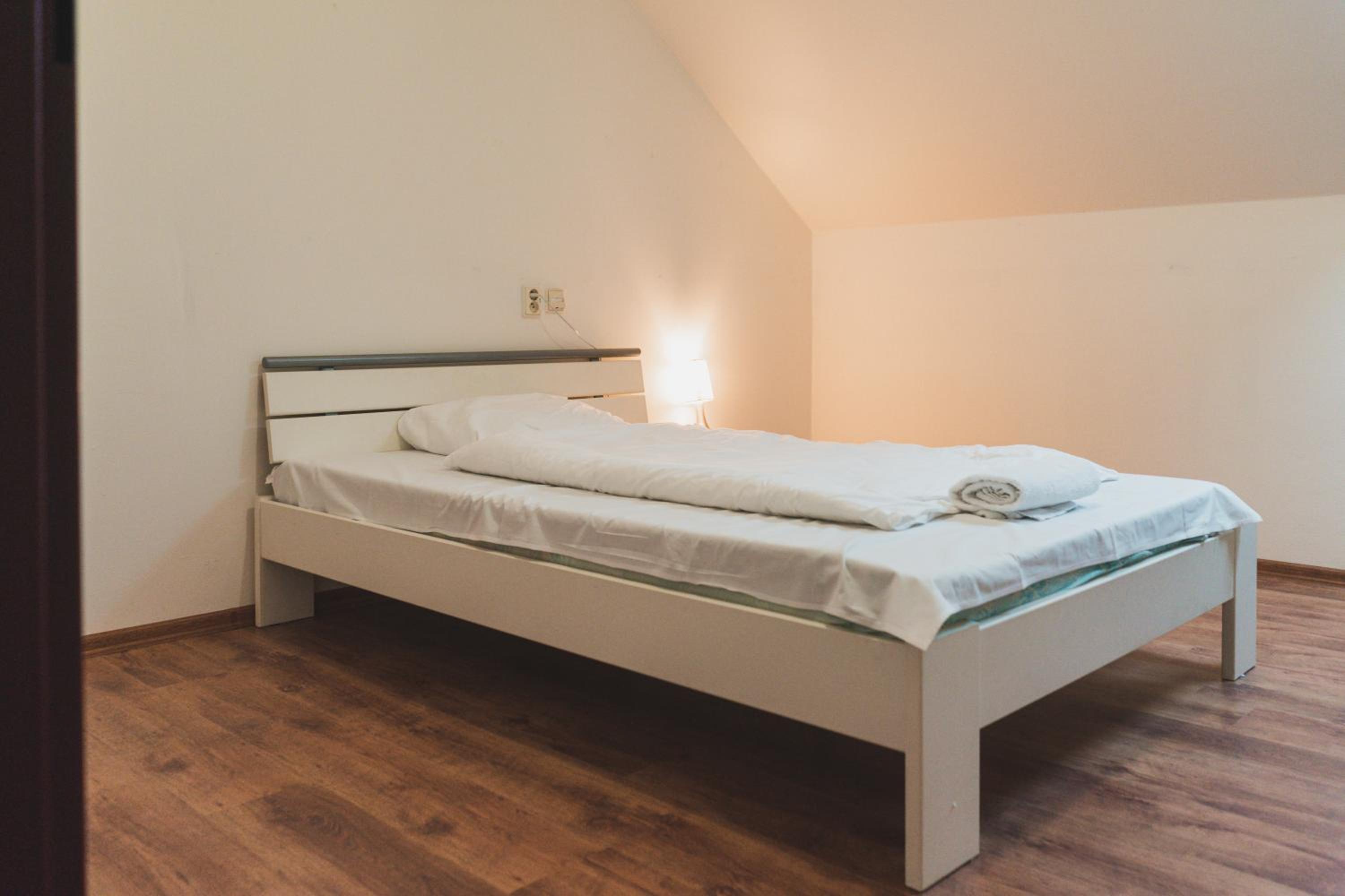 Double Room - Photo 2
