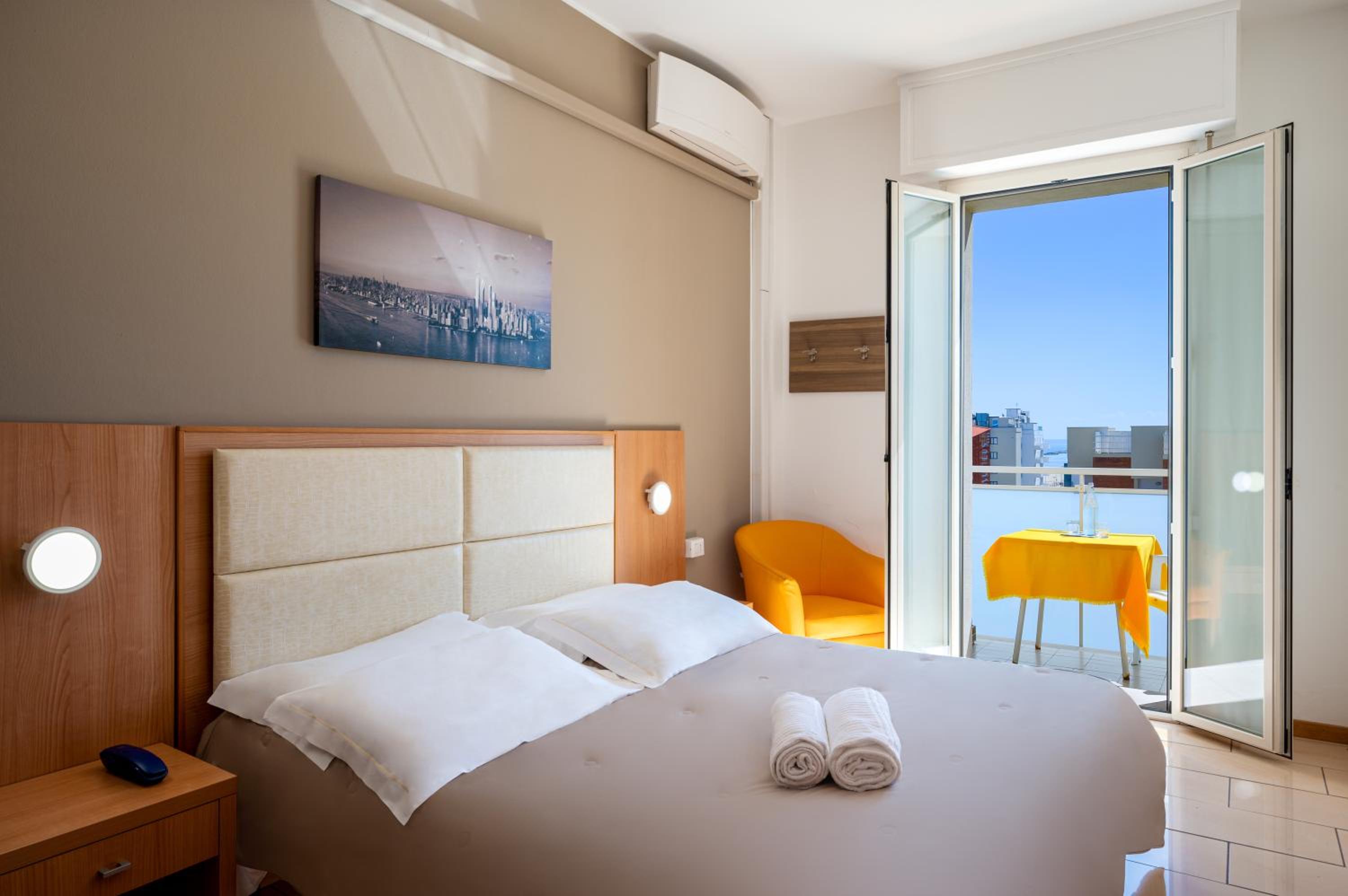 Superior Double or Twin Room photo 1