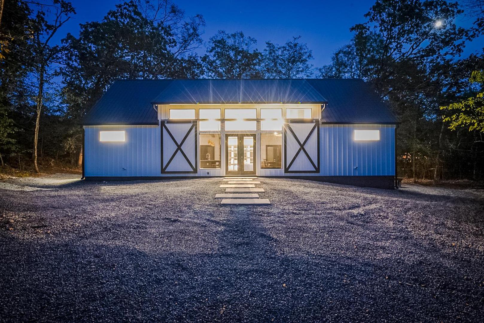 Four-Bedroom House - Photo 14