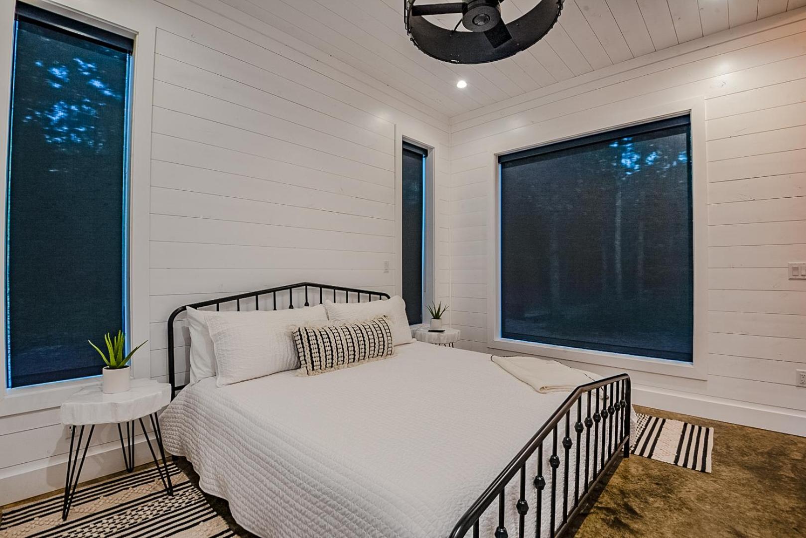 Four-Bedroom House - Photo 8