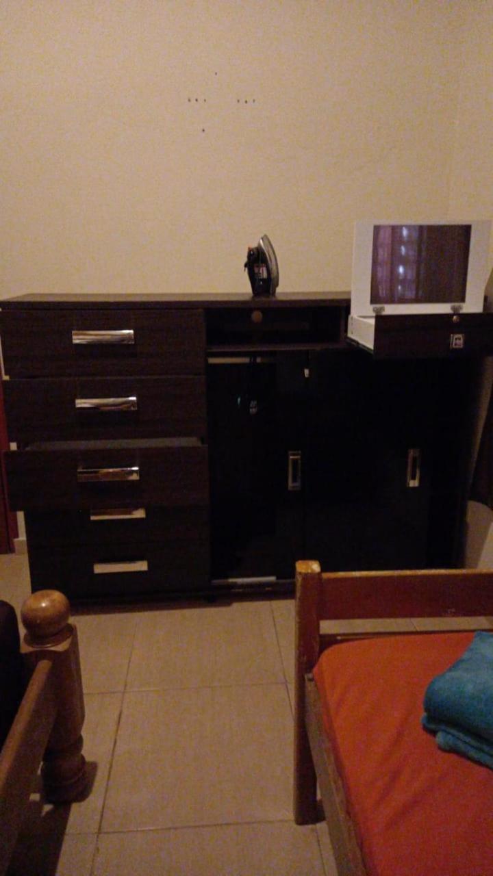 Two-Bedroom House - Photo 4