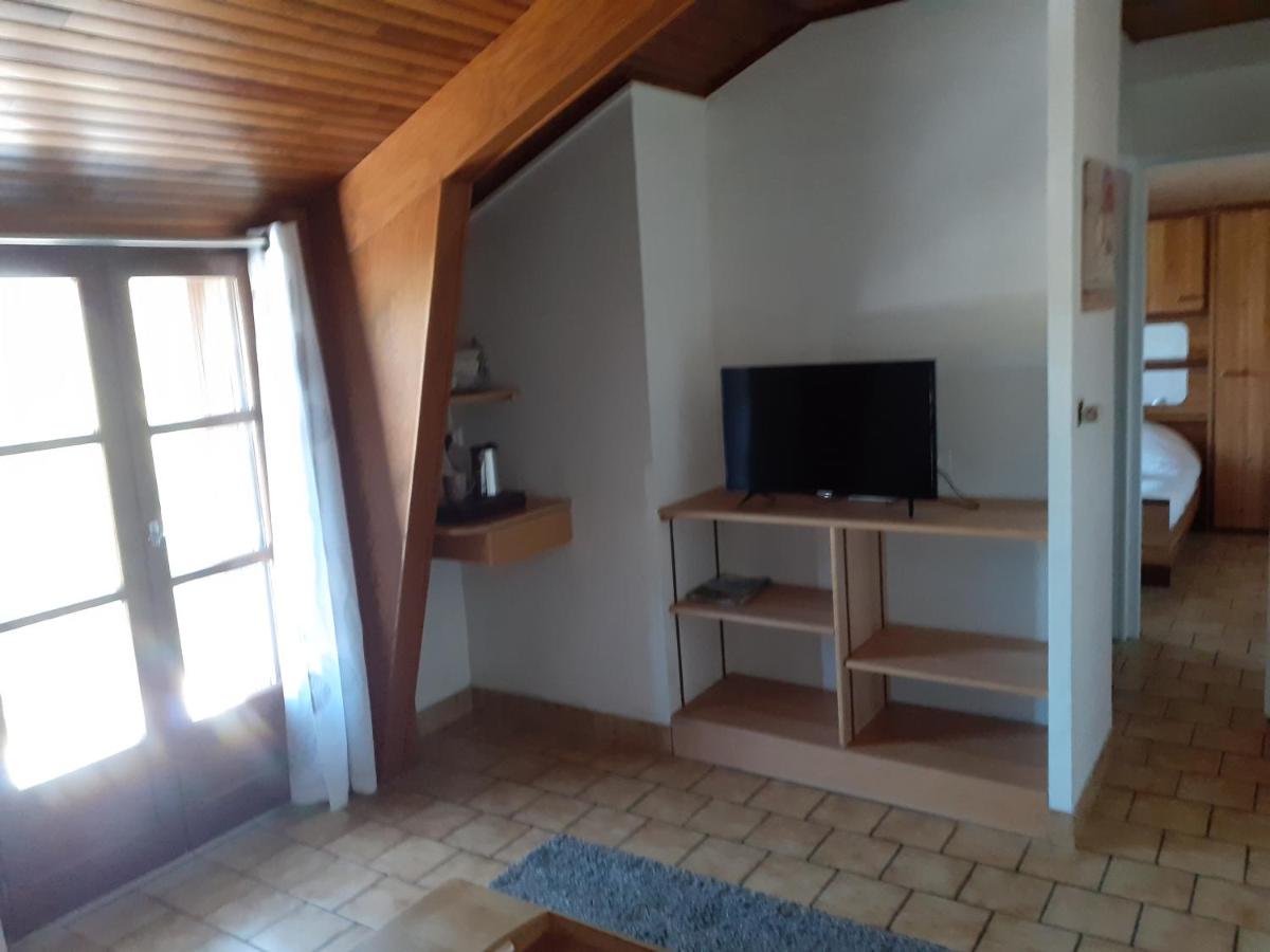 Triple Room with Lake View photo 2