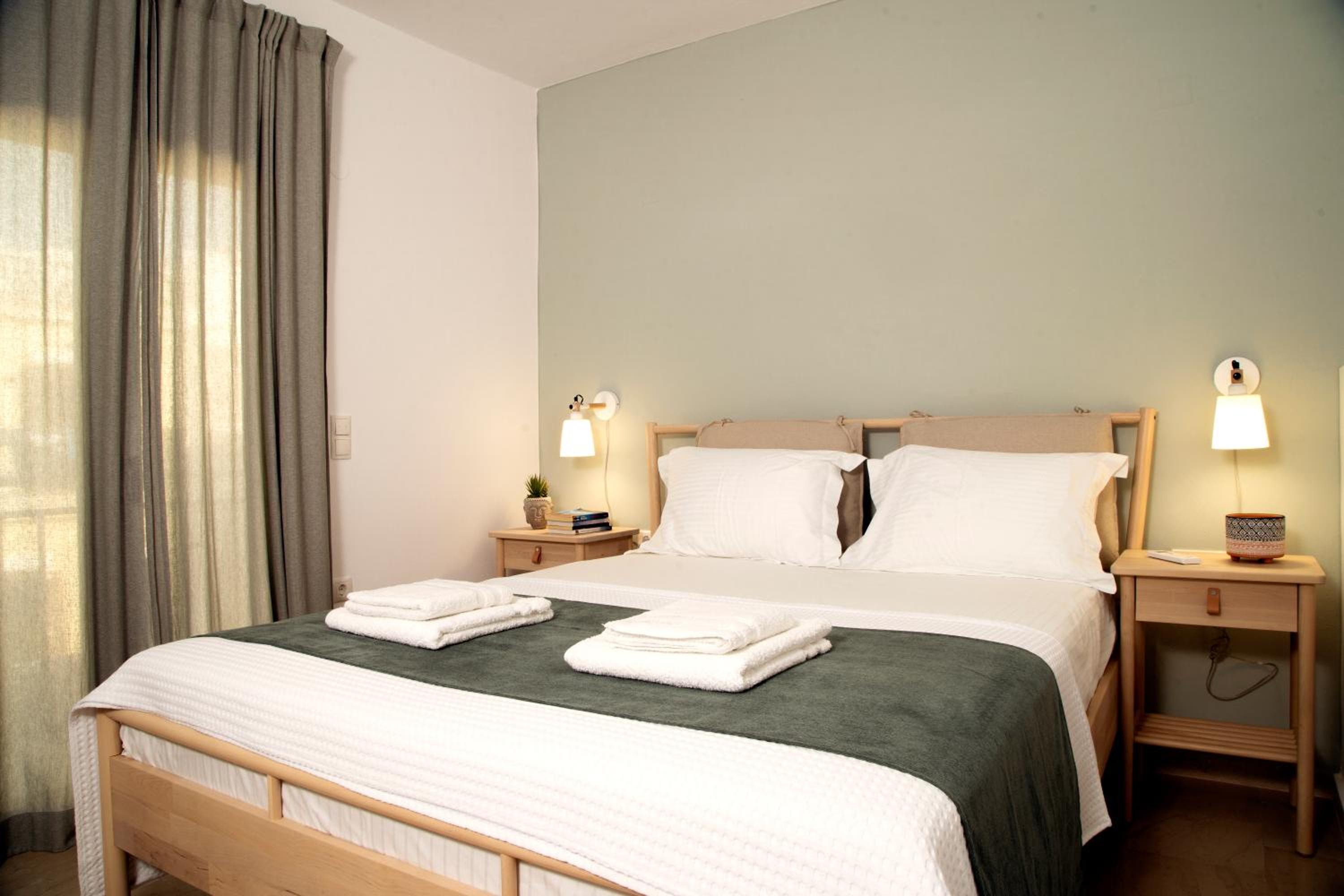 One-Bedroom Apartment - Photo 4
