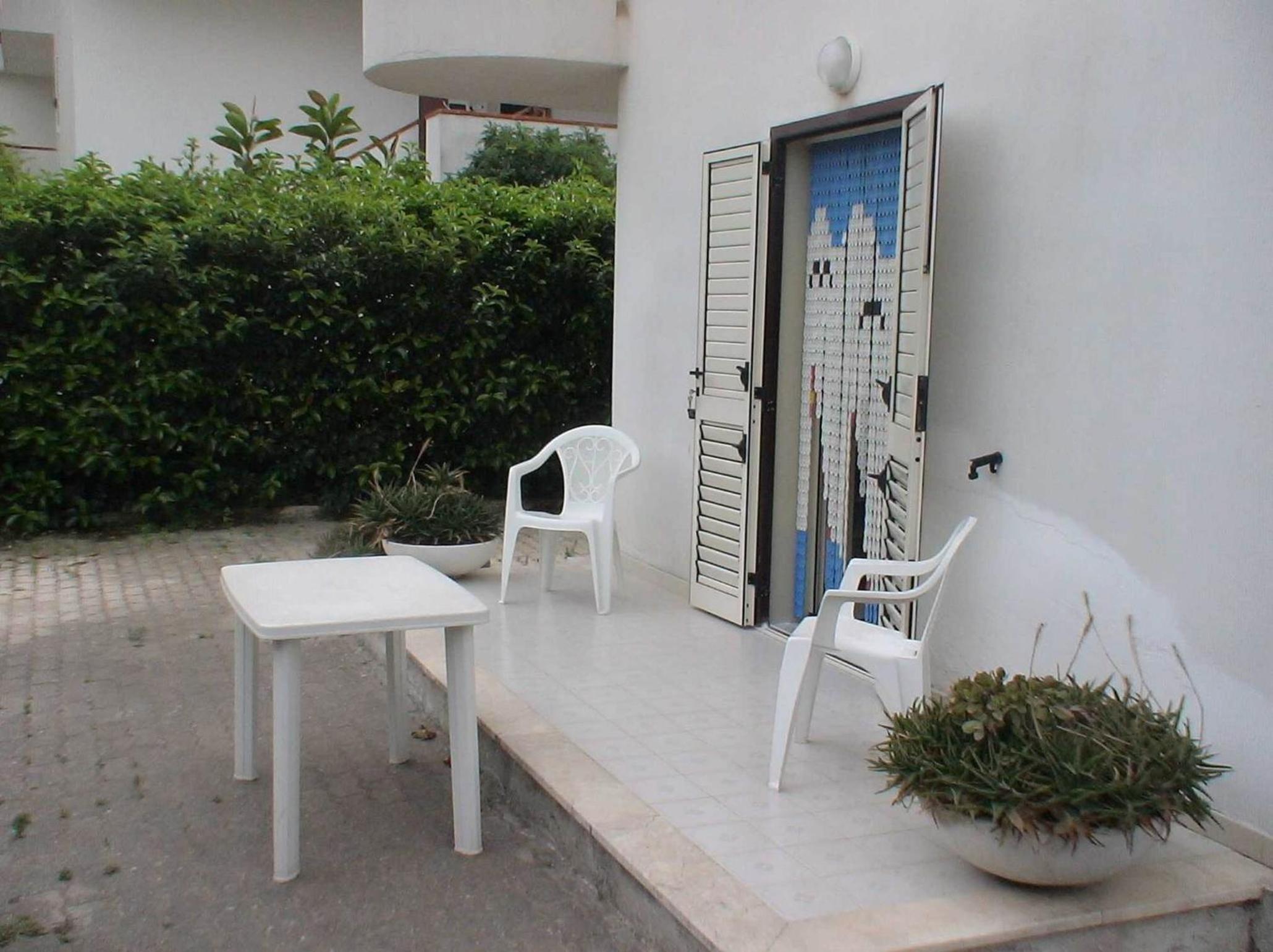 Apartment - Ground Floor photo 2