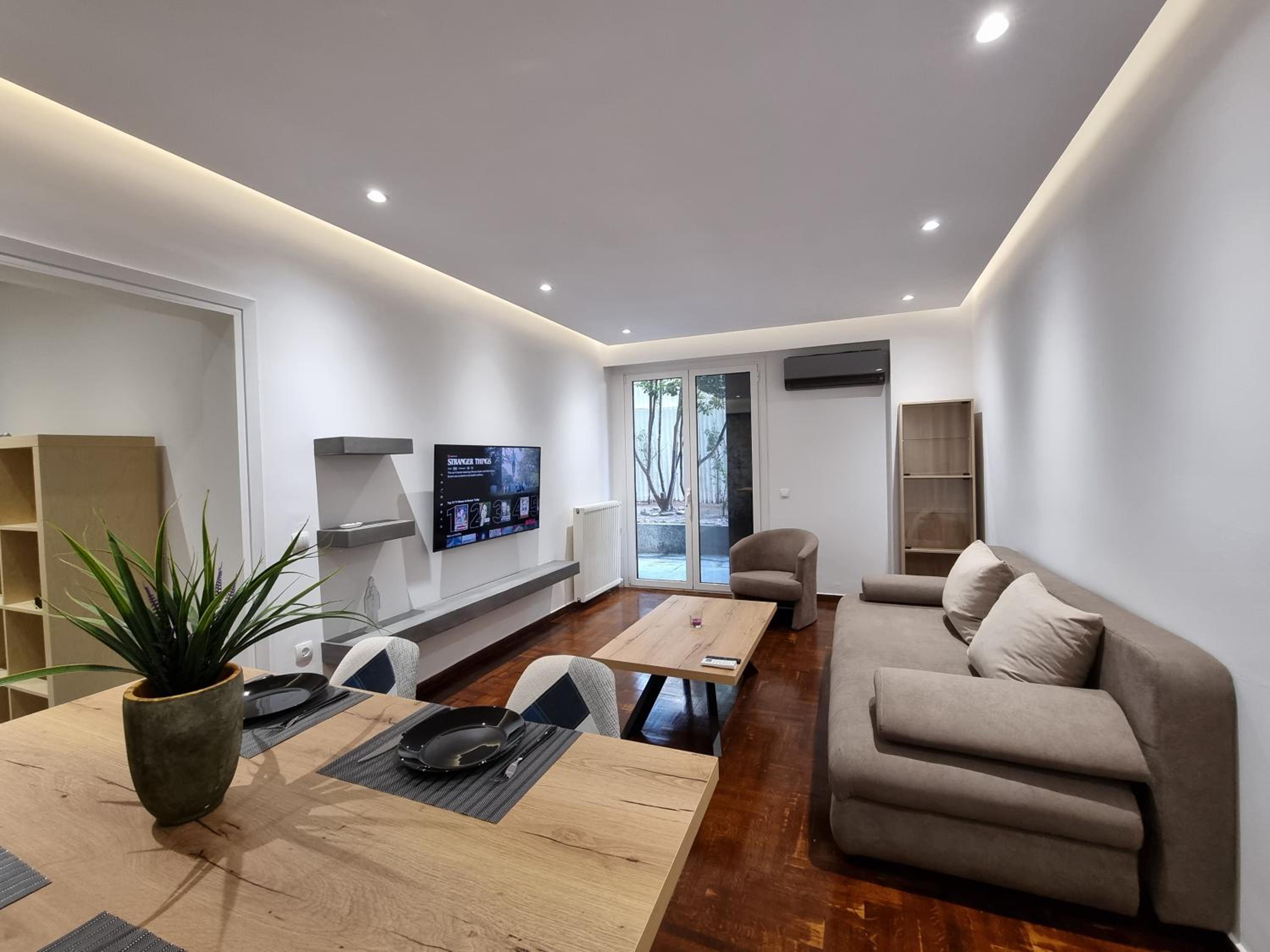 One-Bedroom Apartment