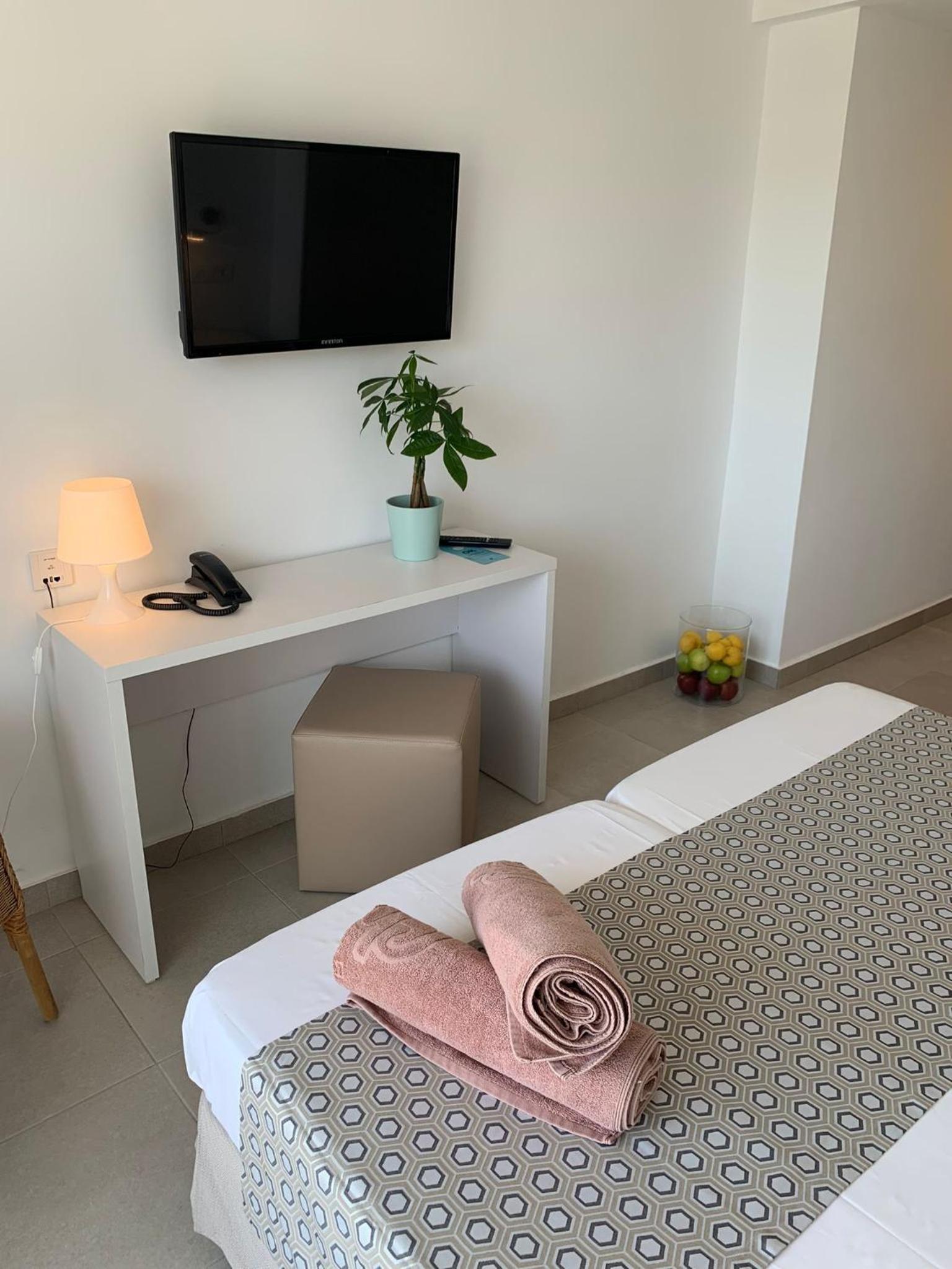 Habitación Triple con Balcón