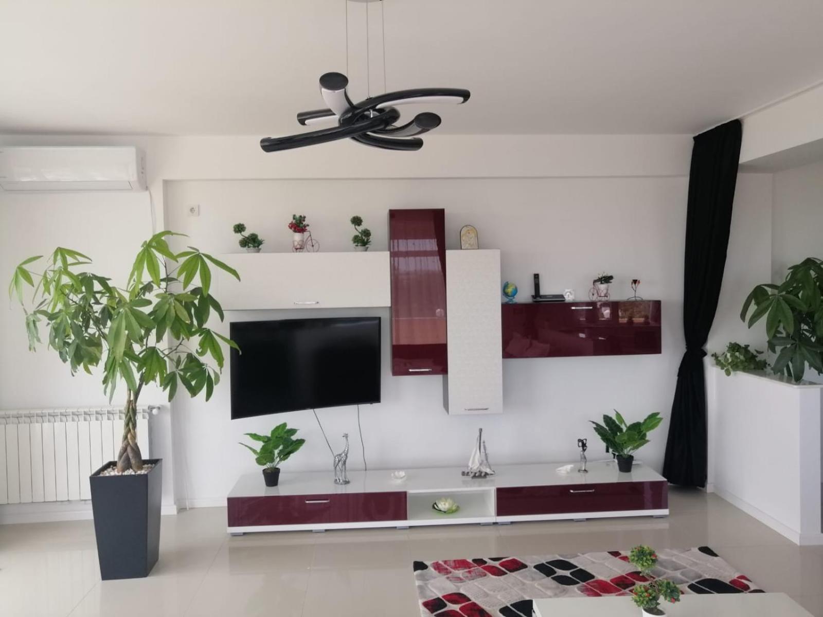 Apartment with Sea View - Photo 9