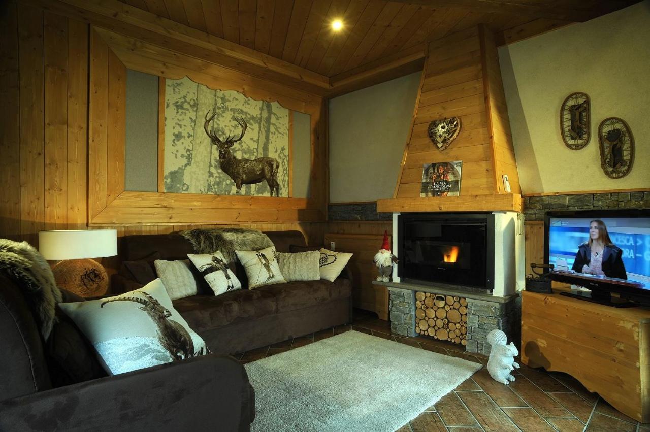 King Suite with Spa Bath photo 1