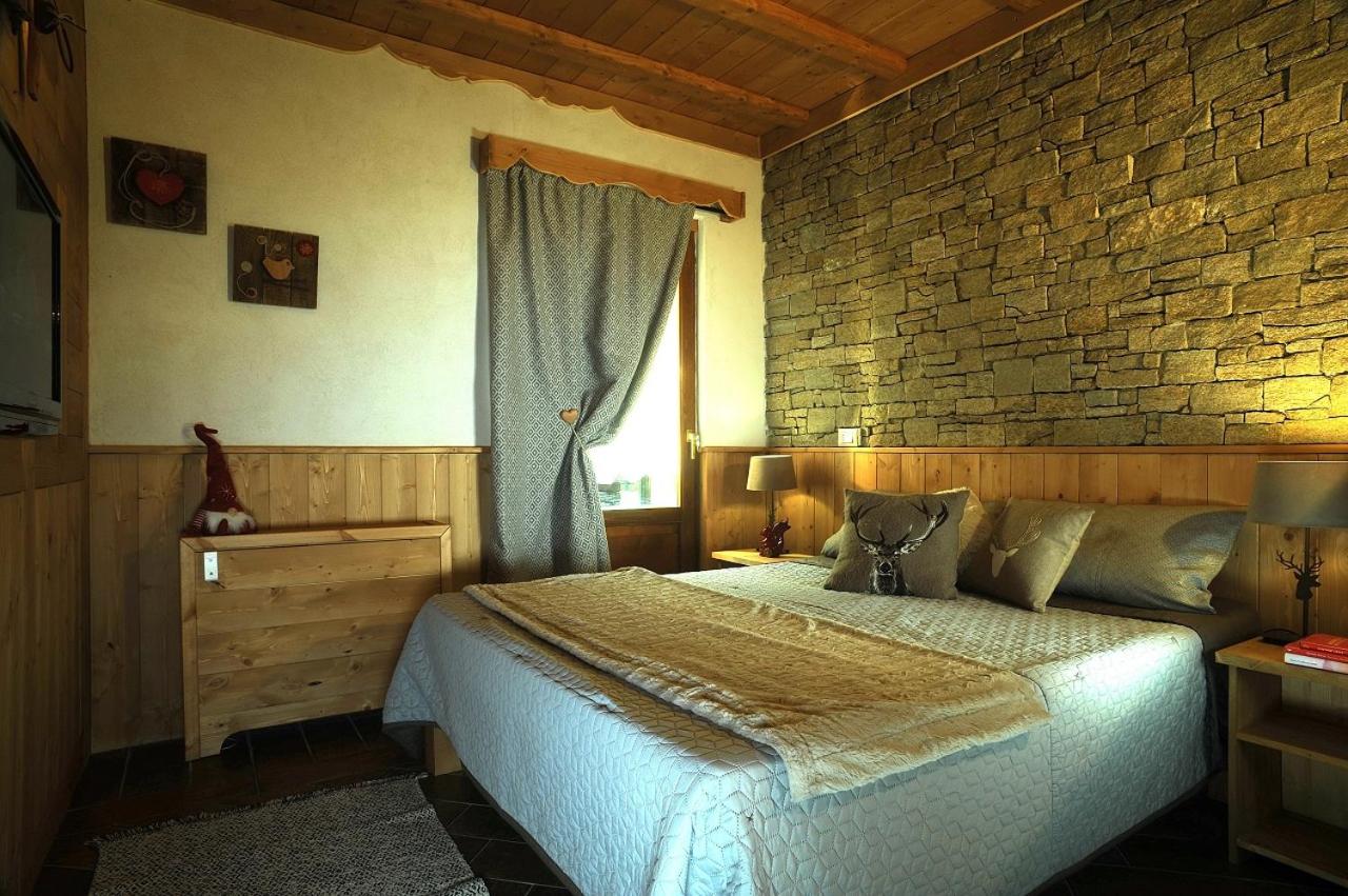 King Suite with Spa Bath photo 2