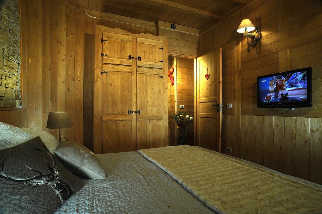 King Suite with Spa Bath photo 3