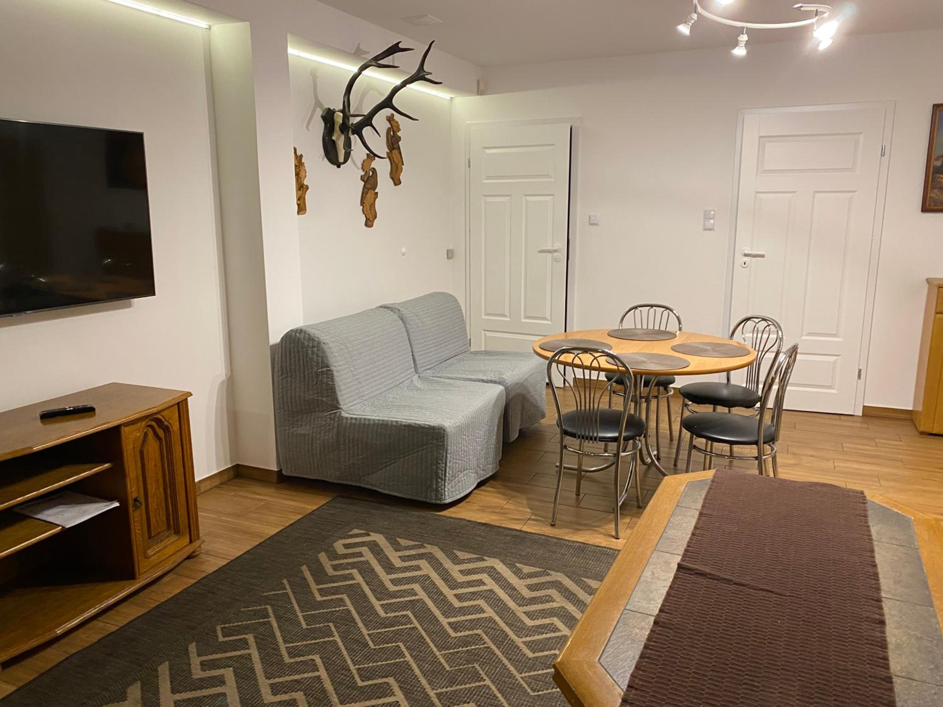 One-Bedroom Apartment - Photo 10