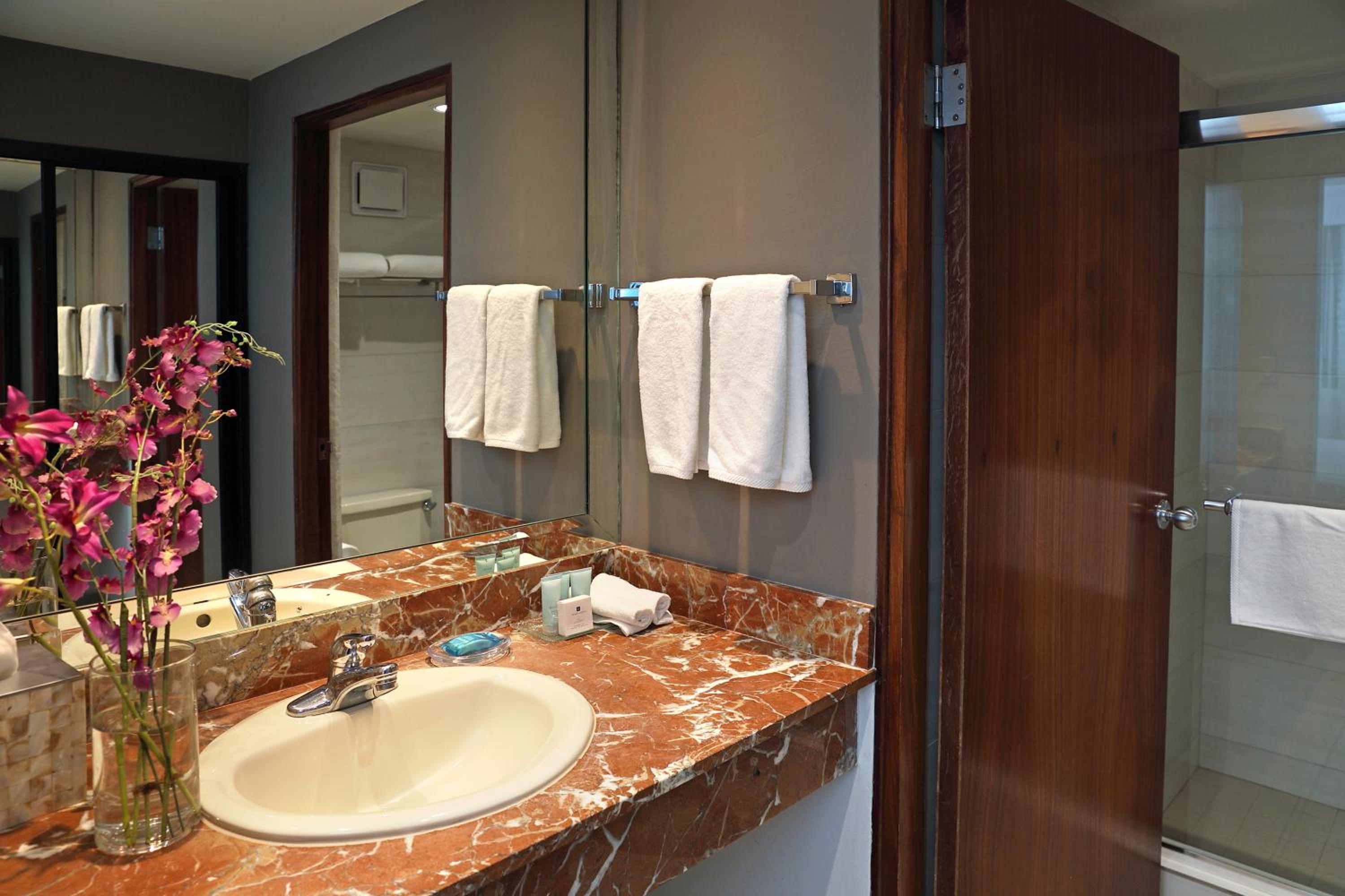 Standard Room - Photo 7