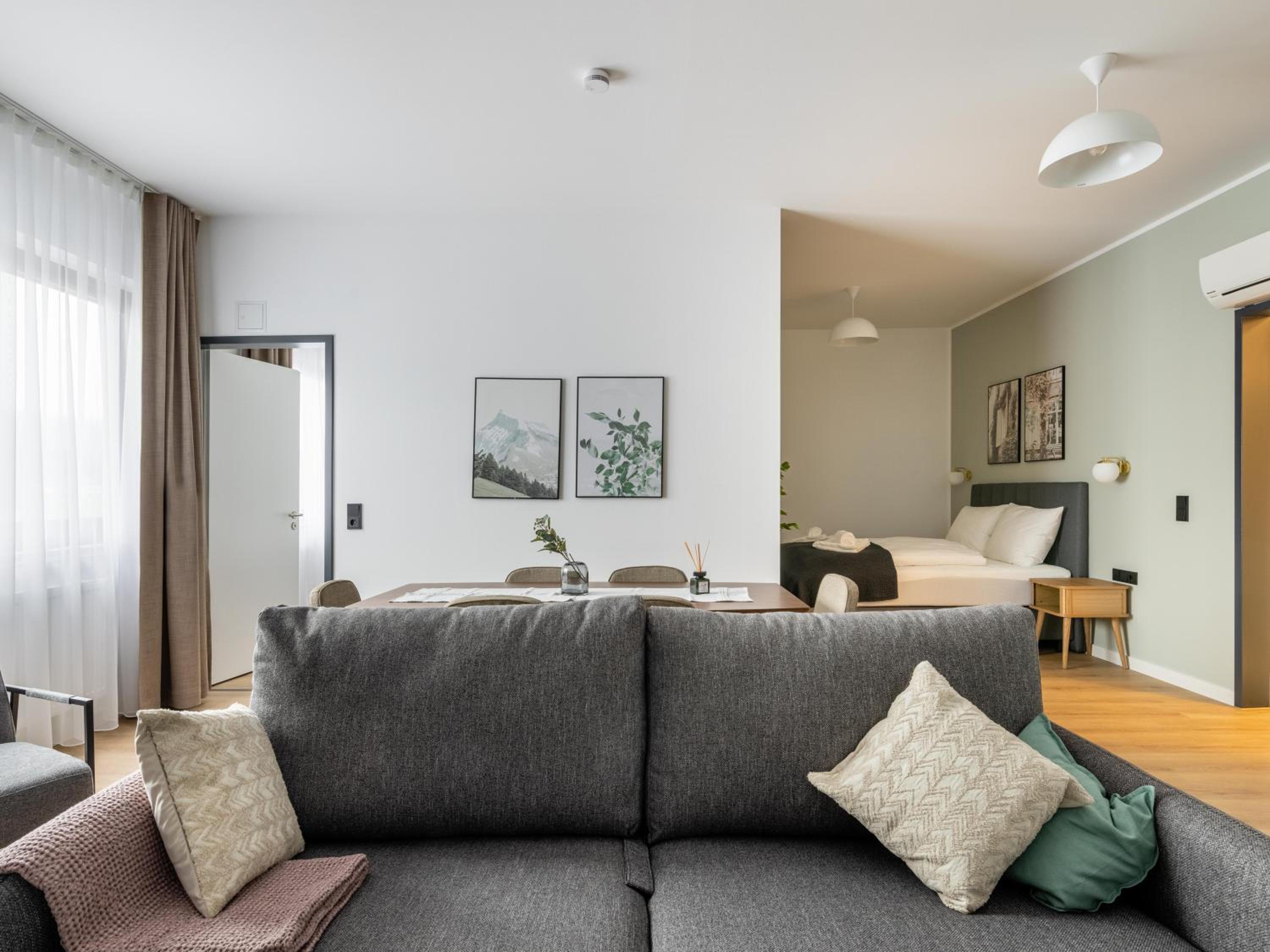One-Bedroom Suite