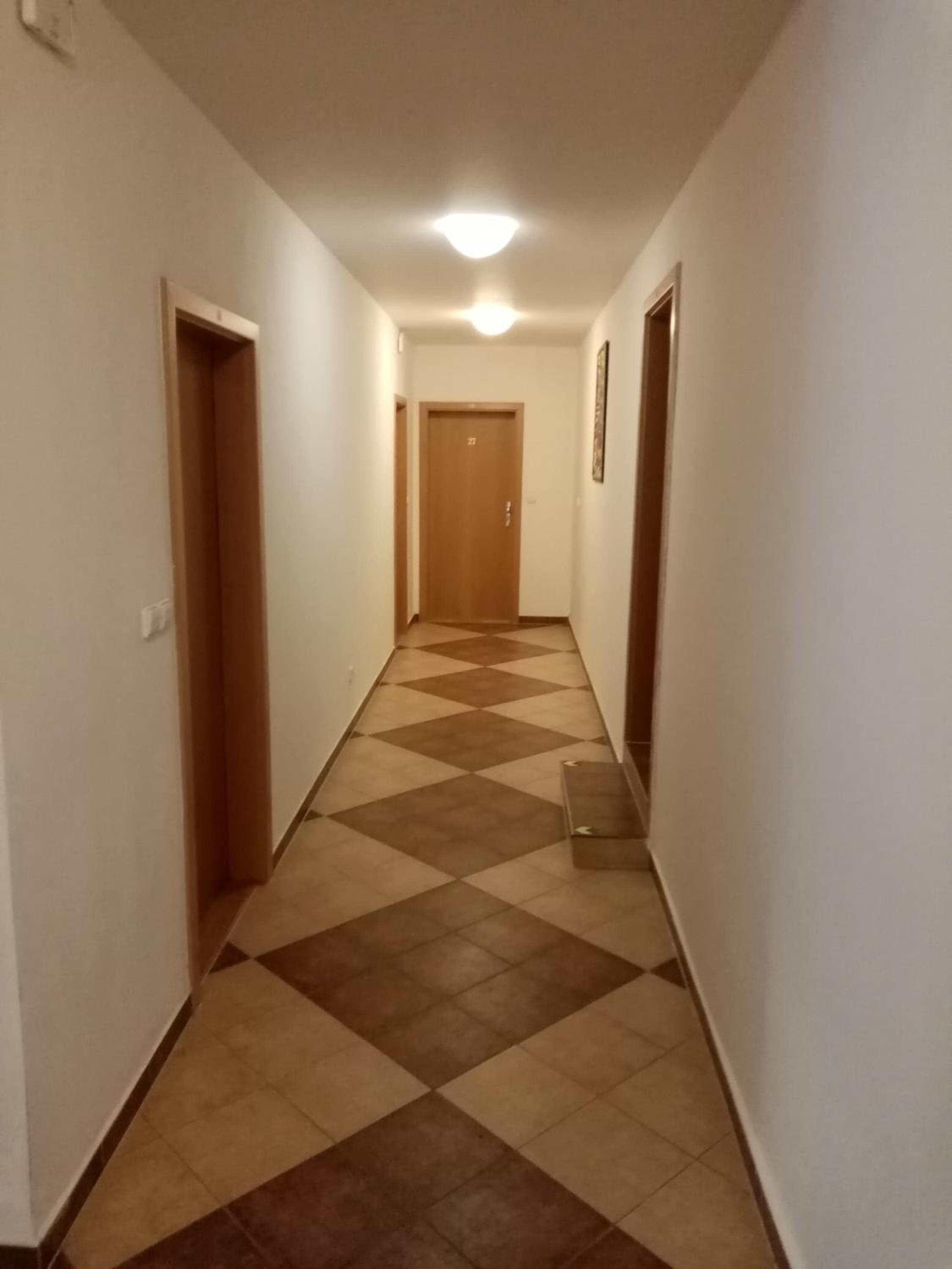 One-Bedroom Apartment - Photo 8