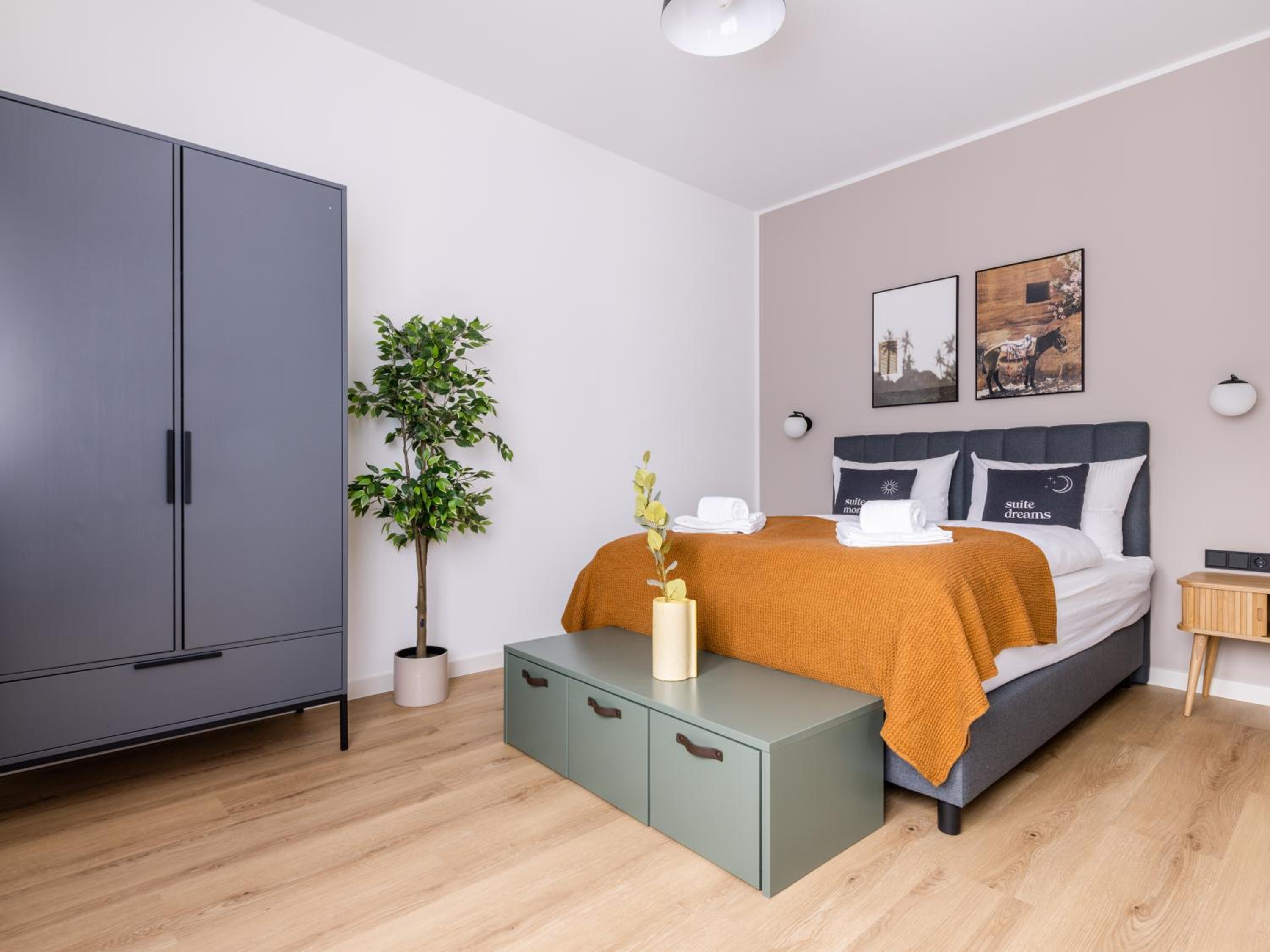 Suite with Sofa Bed