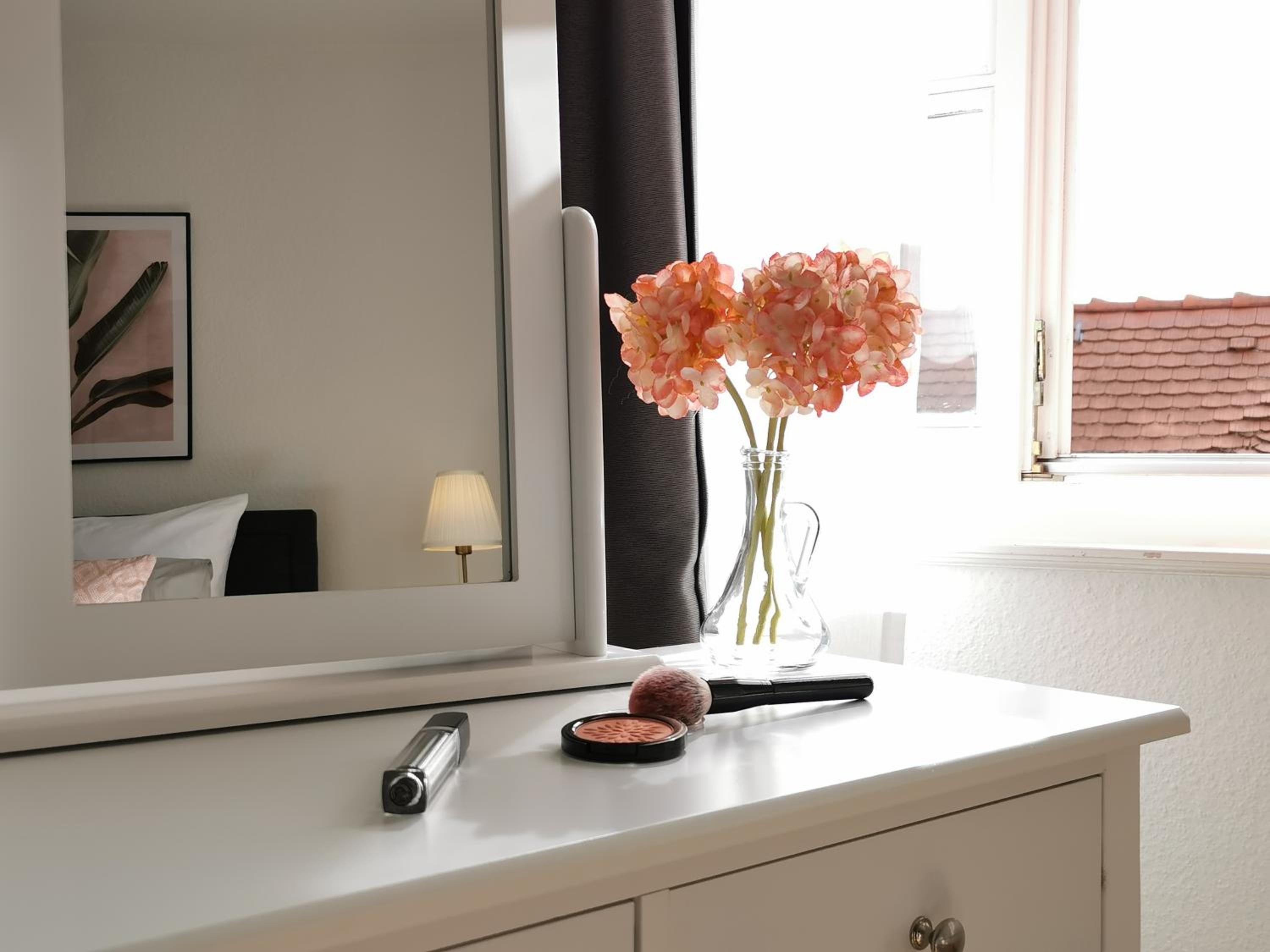 One-Bedroom Apartment - Photo 38