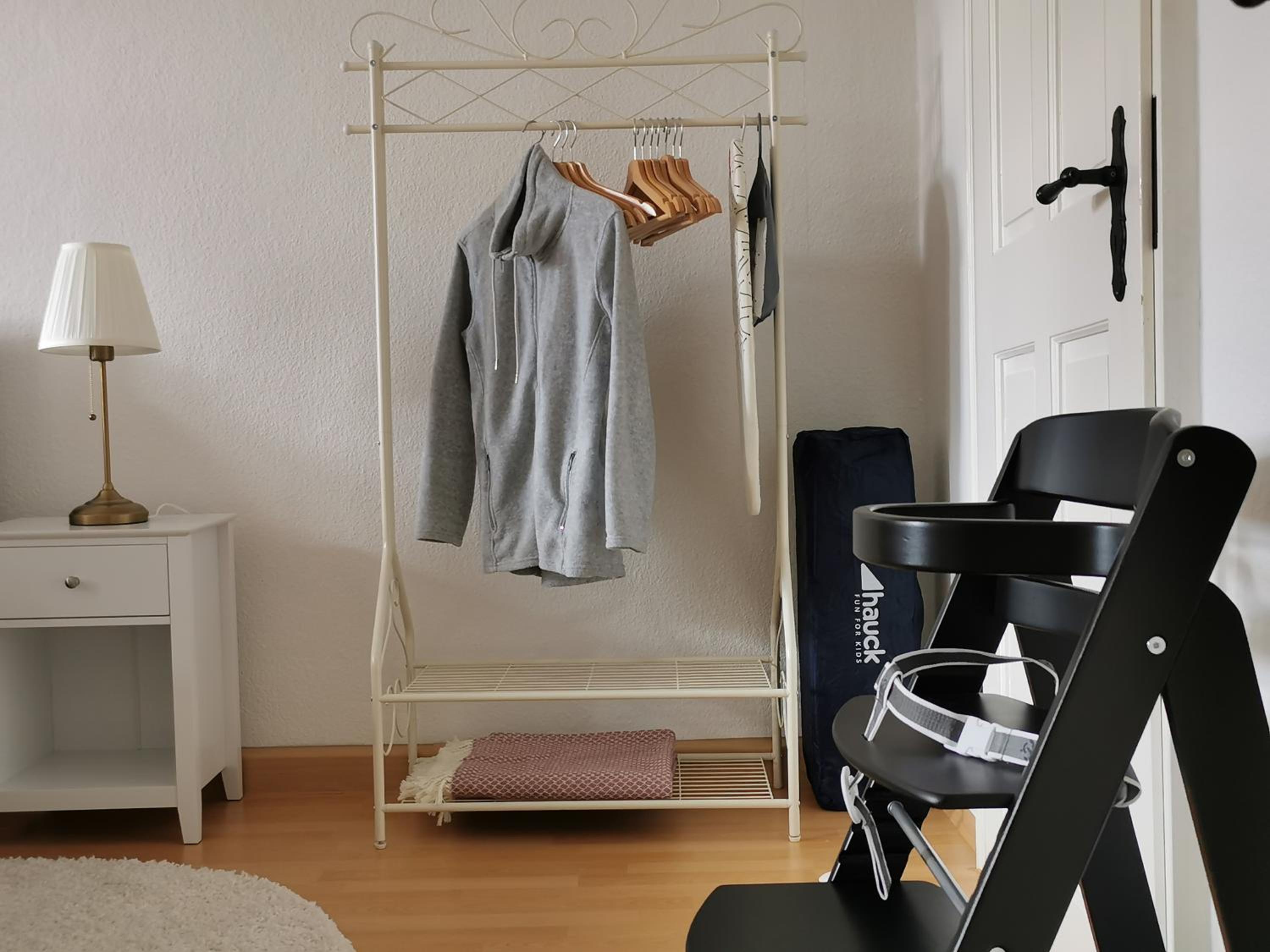 One-Bedroom Apartment - Photo 14
