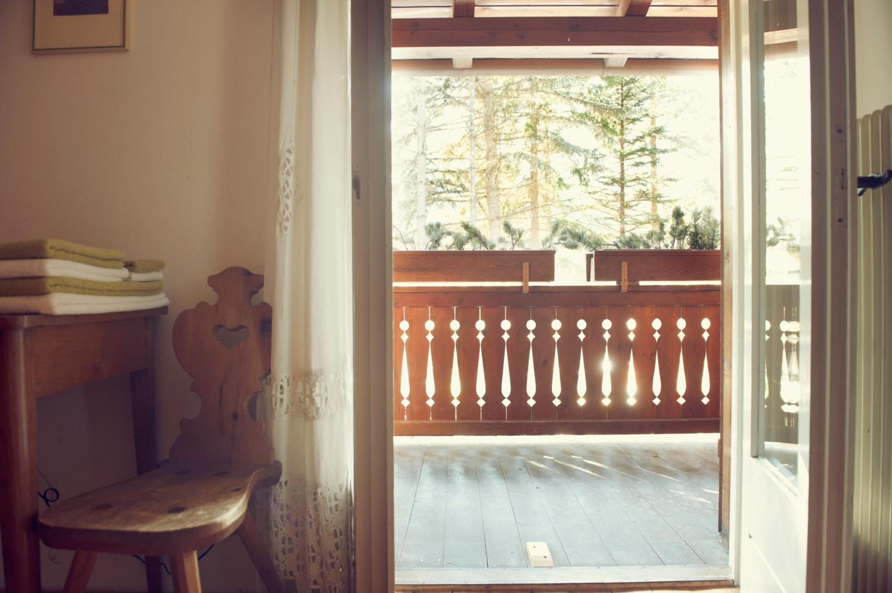 Standard Double or Twin Room with Balcony - Photo 2