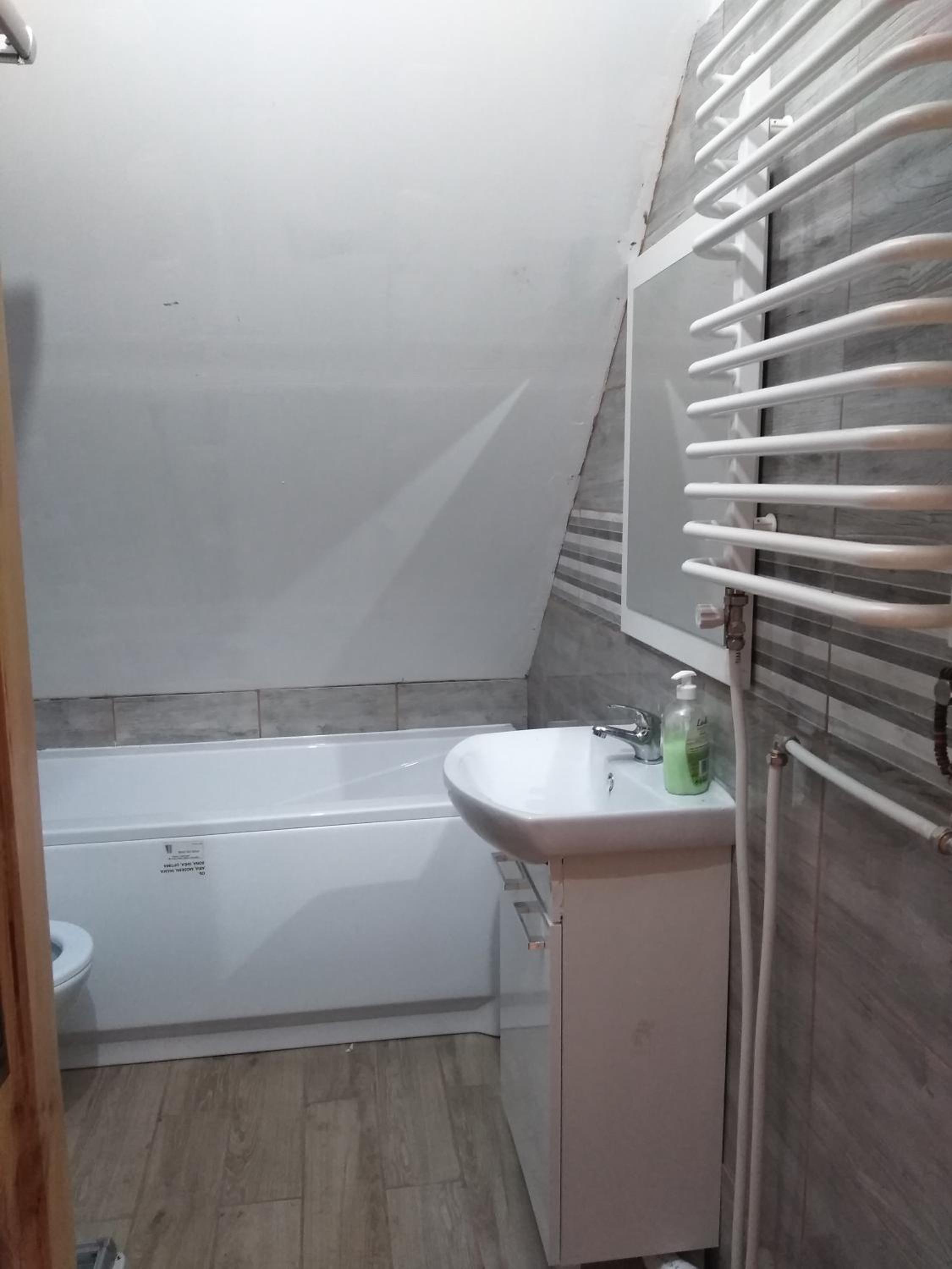 Four-Bedroom House - Photo 16