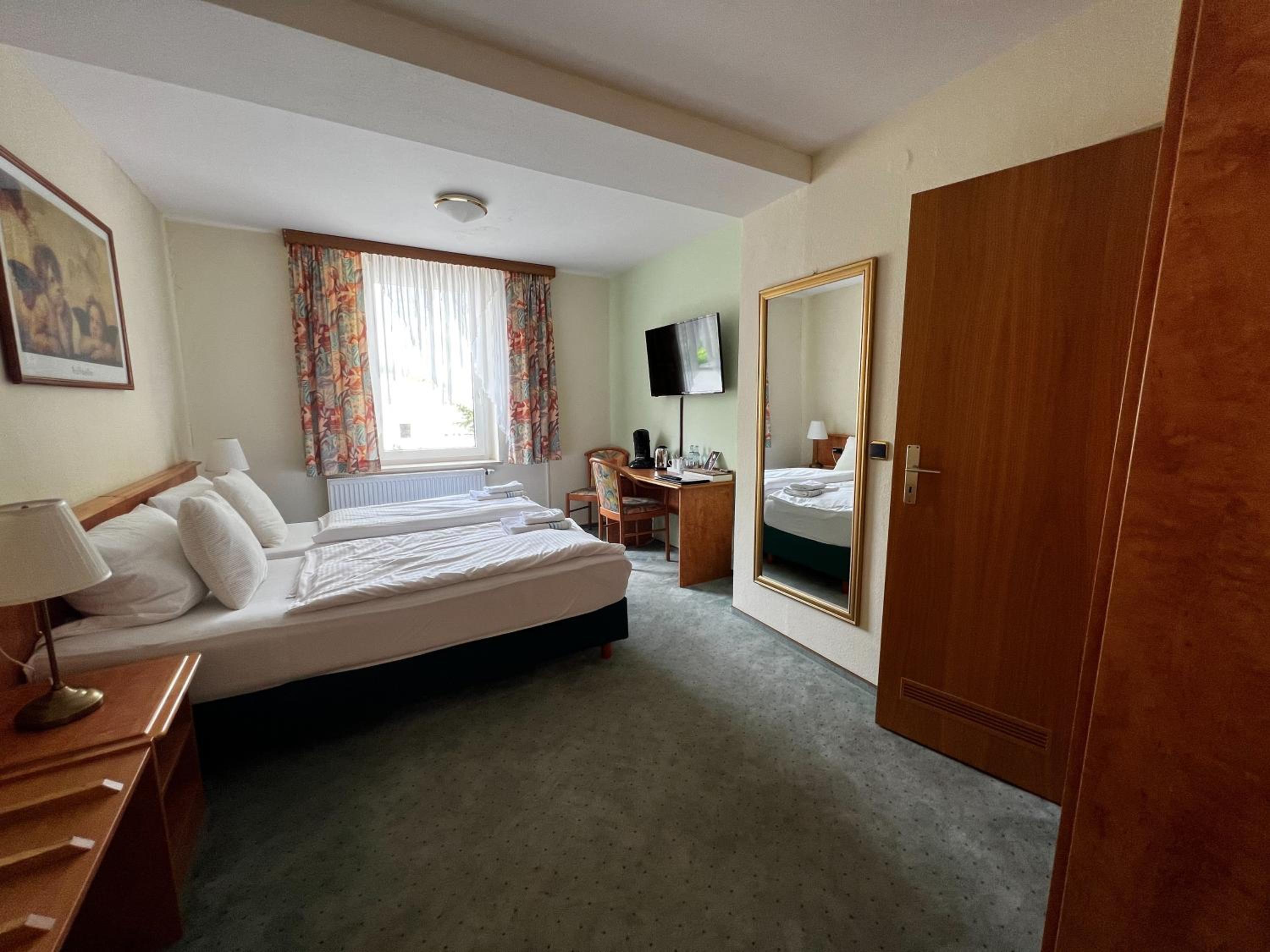 Double Room - Photo 1