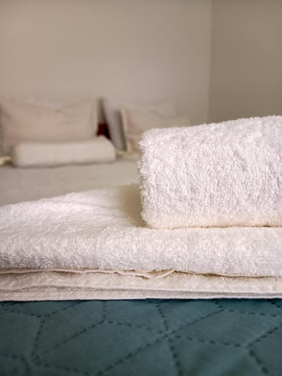 Studio Apartment photo 1