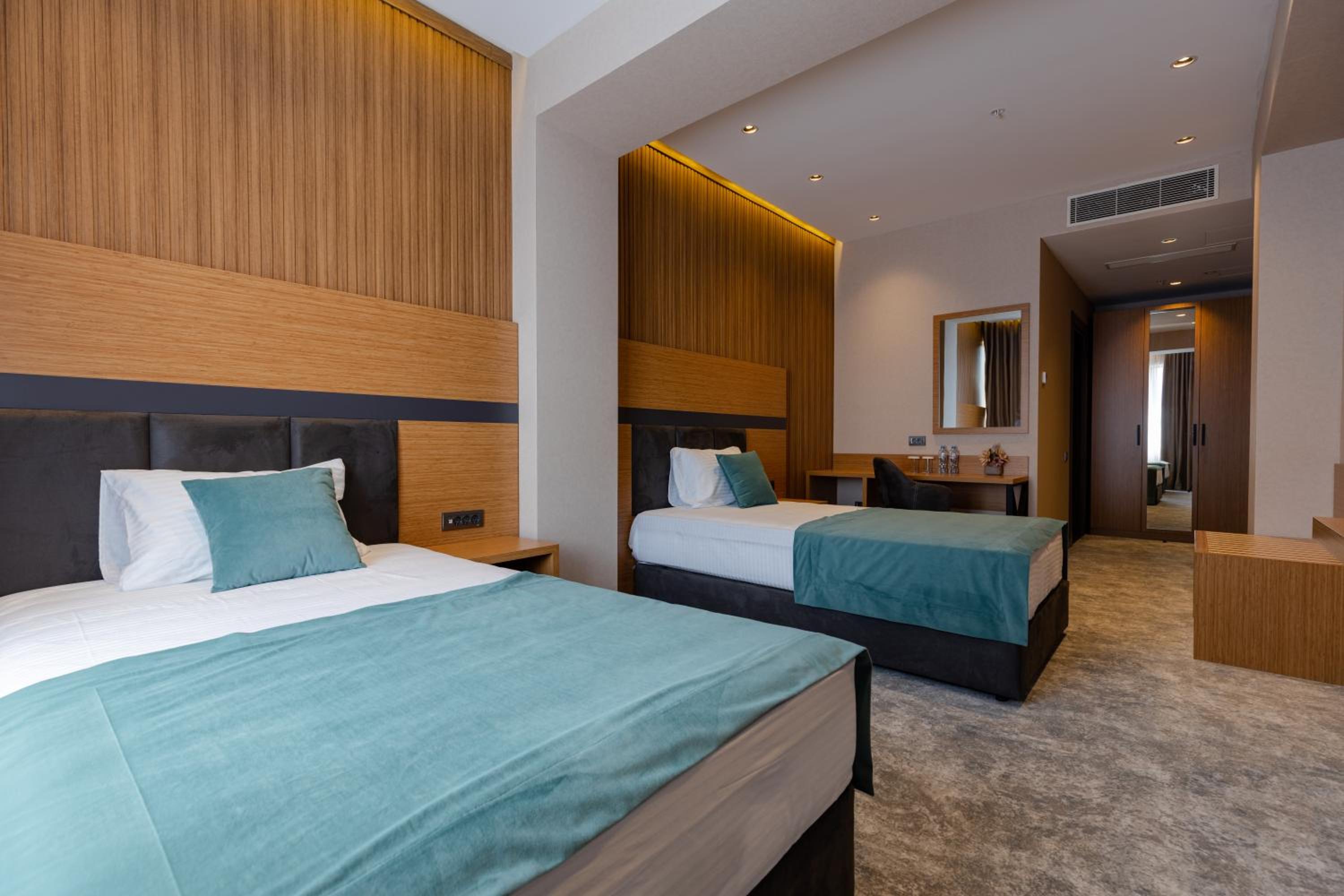 Superior Twin Room - Photo 6