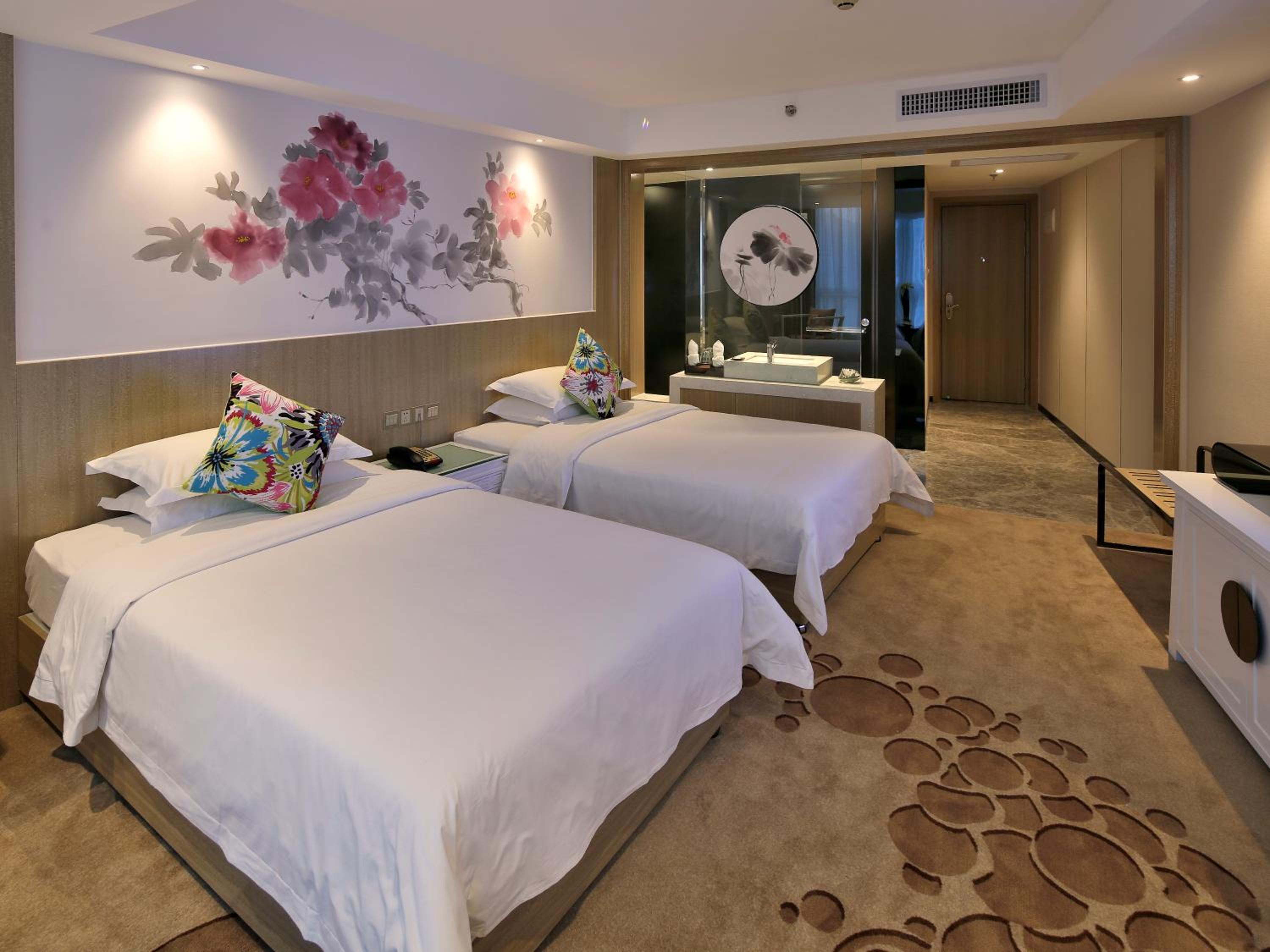 Deluxe Twin Room photo 2