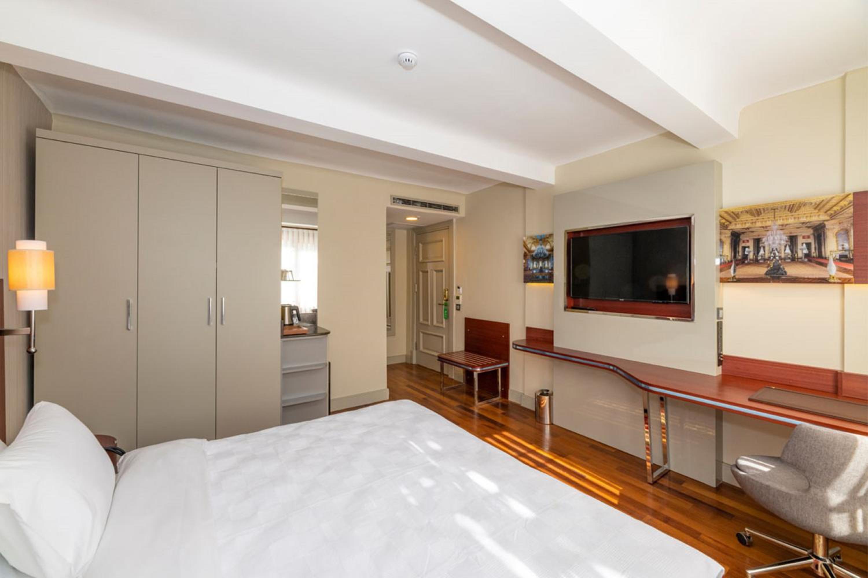 Budget Double Room photo 1