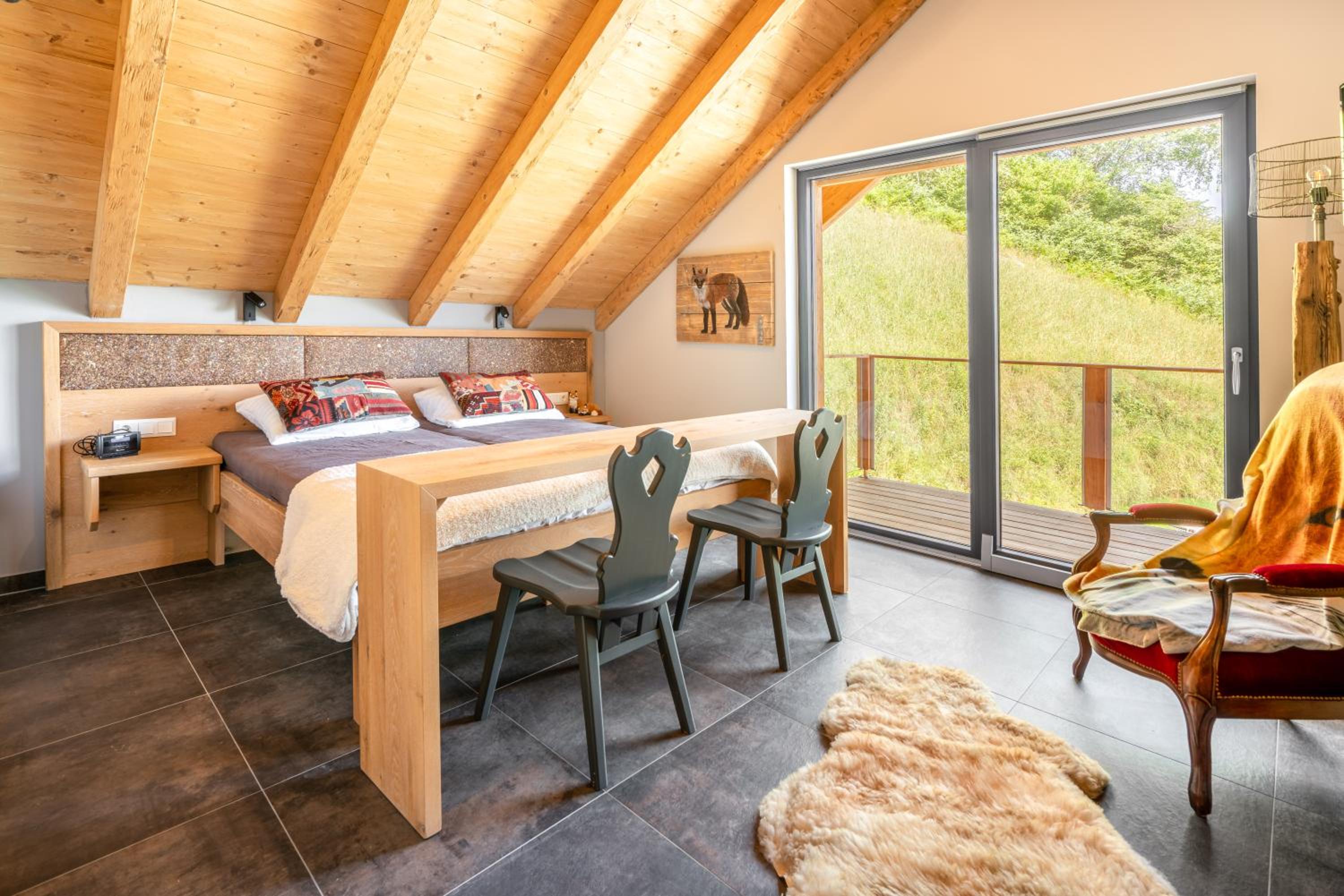 Six-Bedroom House photo 1
