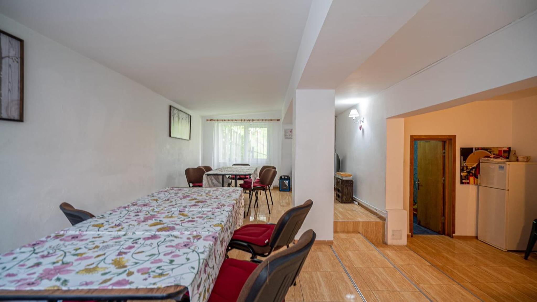 Double Room - Photo 5