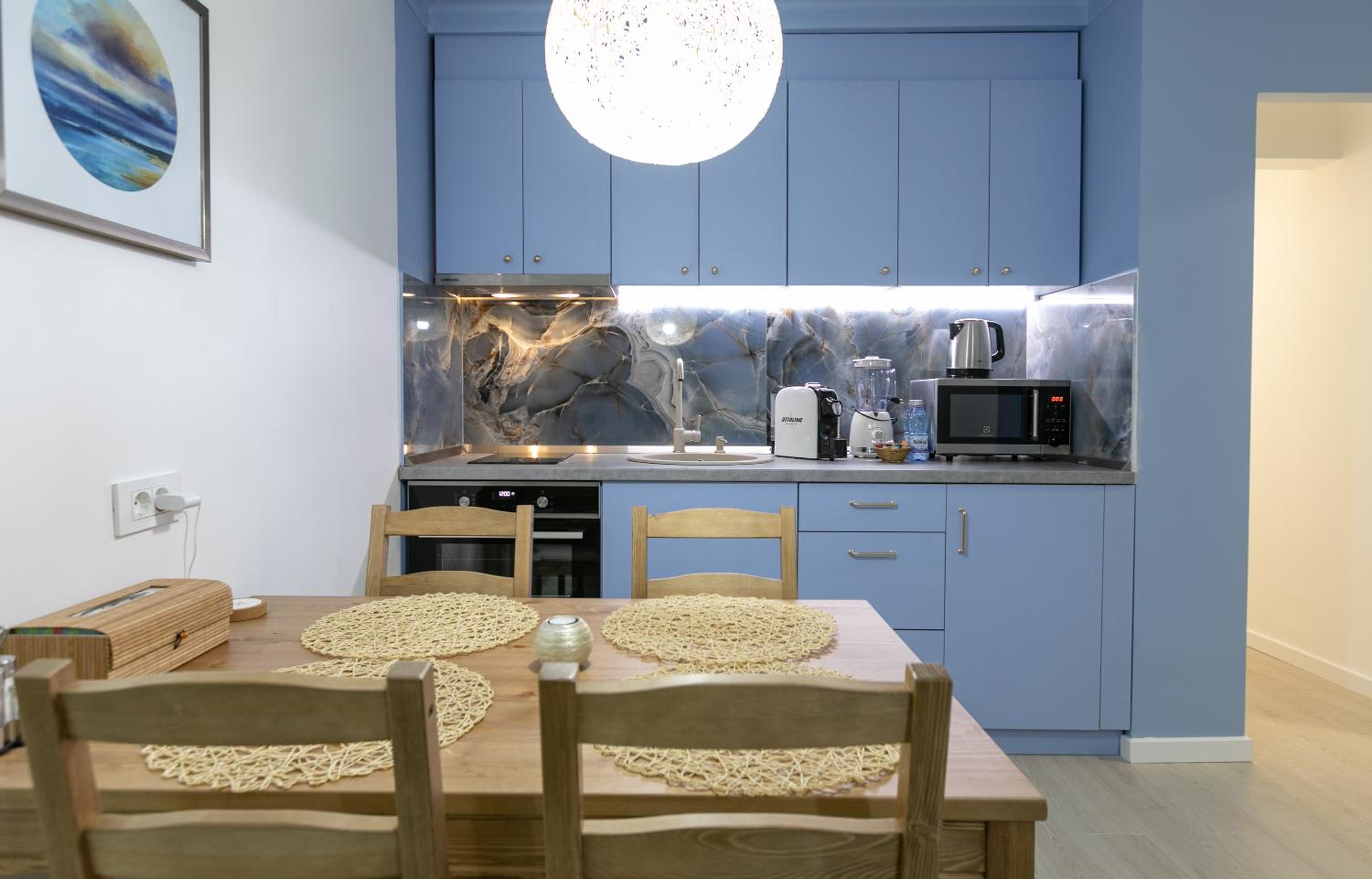 Two-Bedroom Apartment - Photo 10