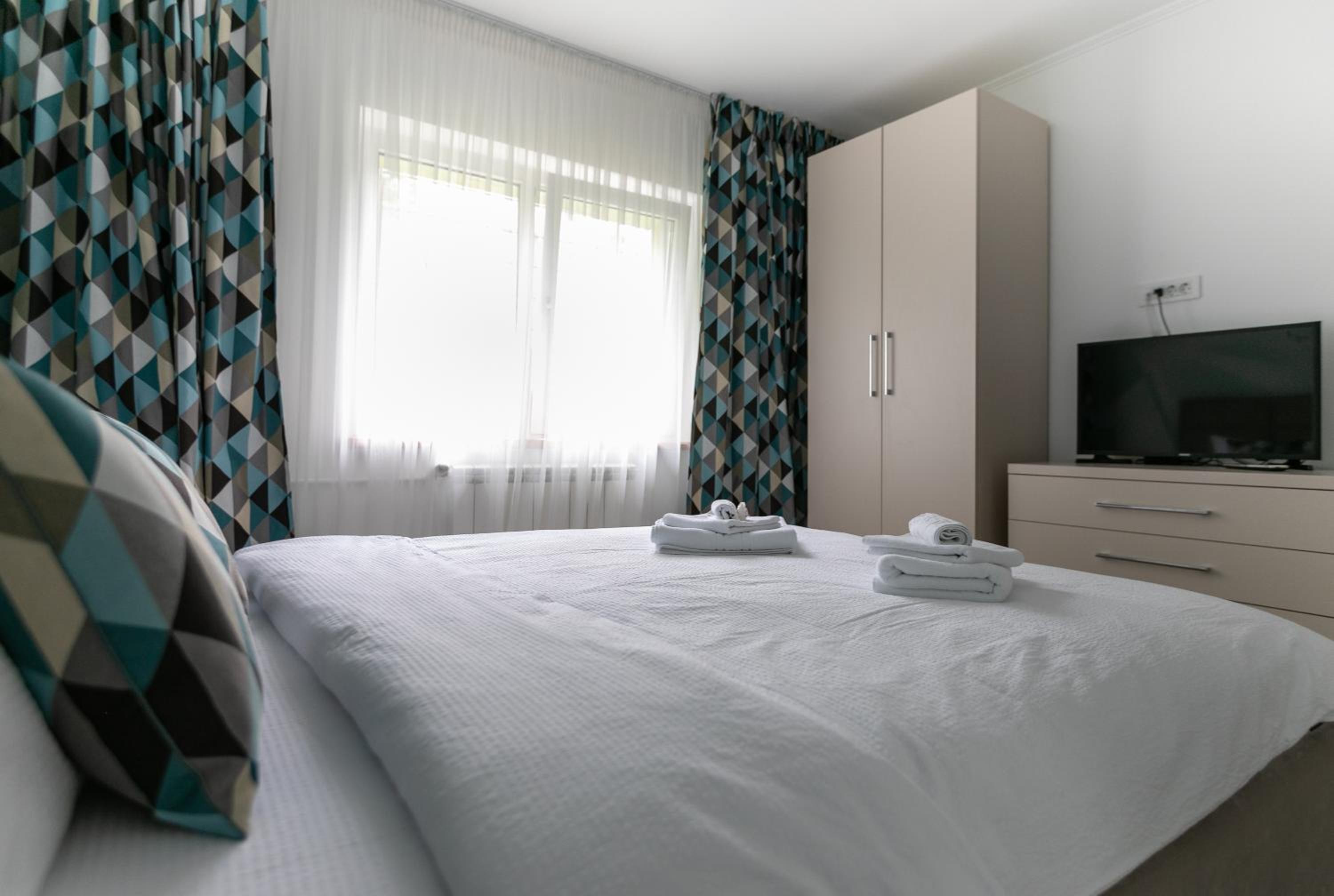 Two-Bedroom Apartment - Photo 25