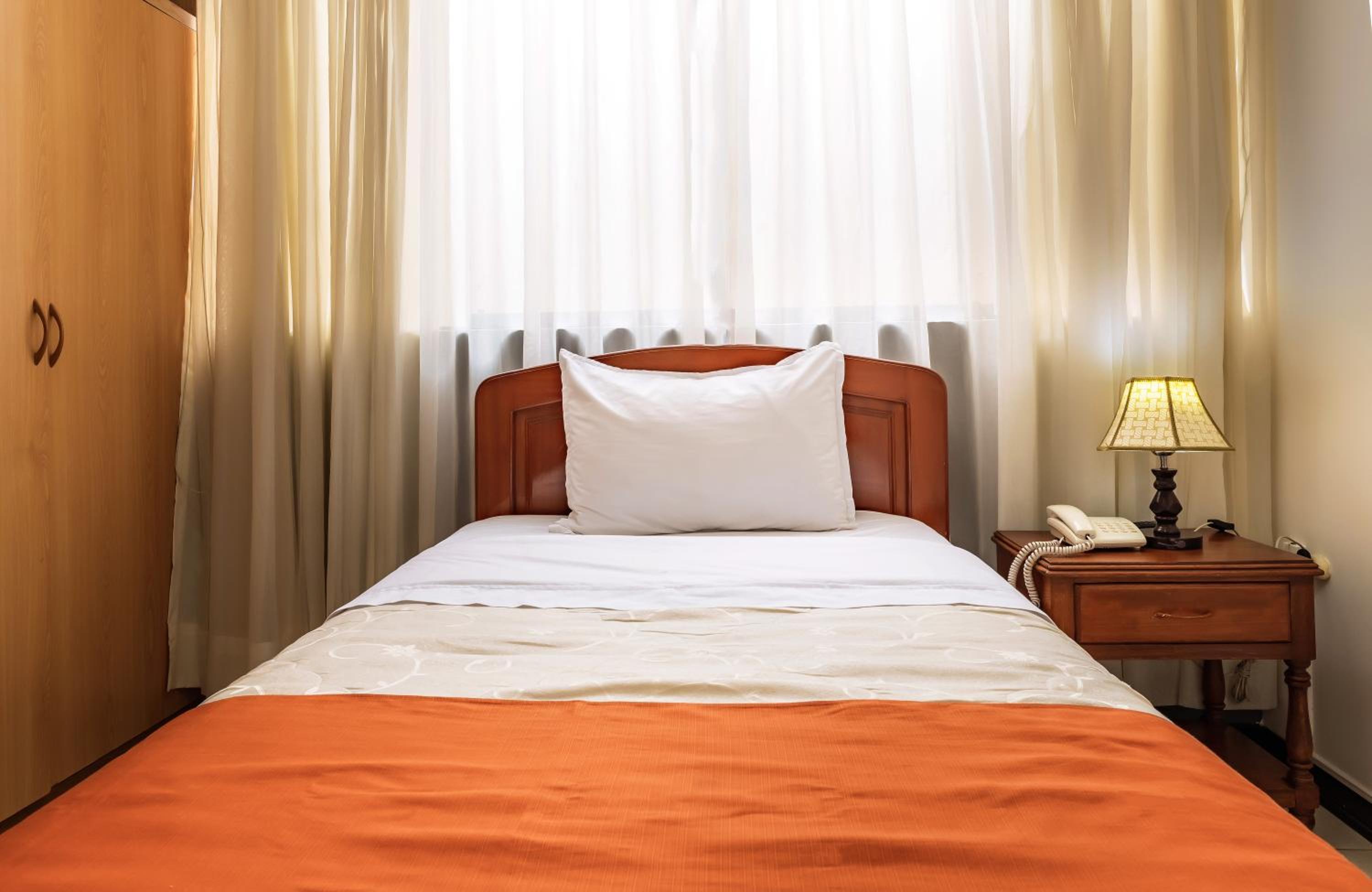 Single Room photo 3