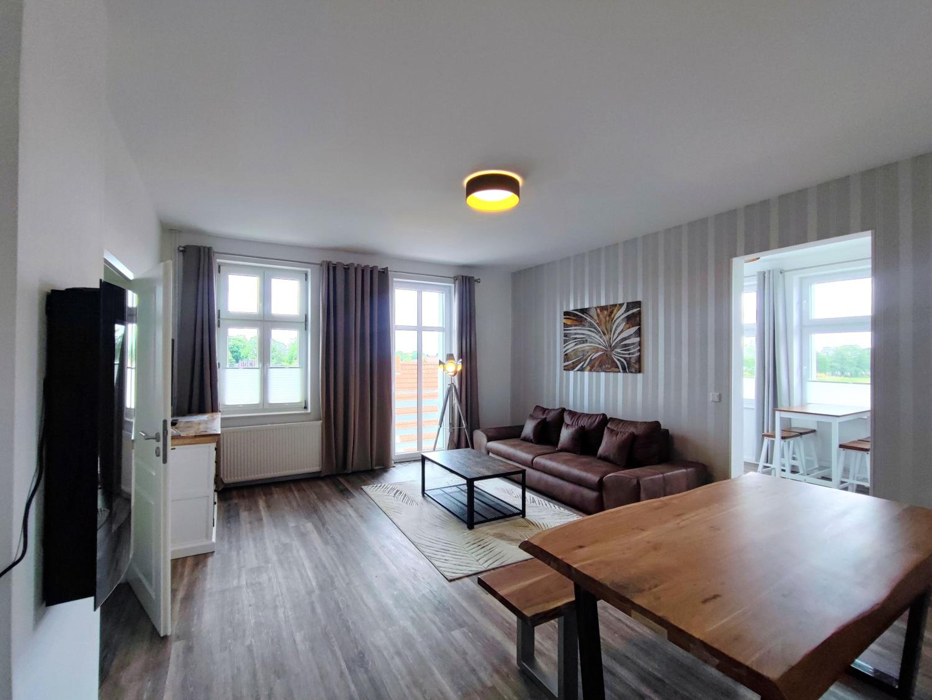 Deluxe Apartment photo 2