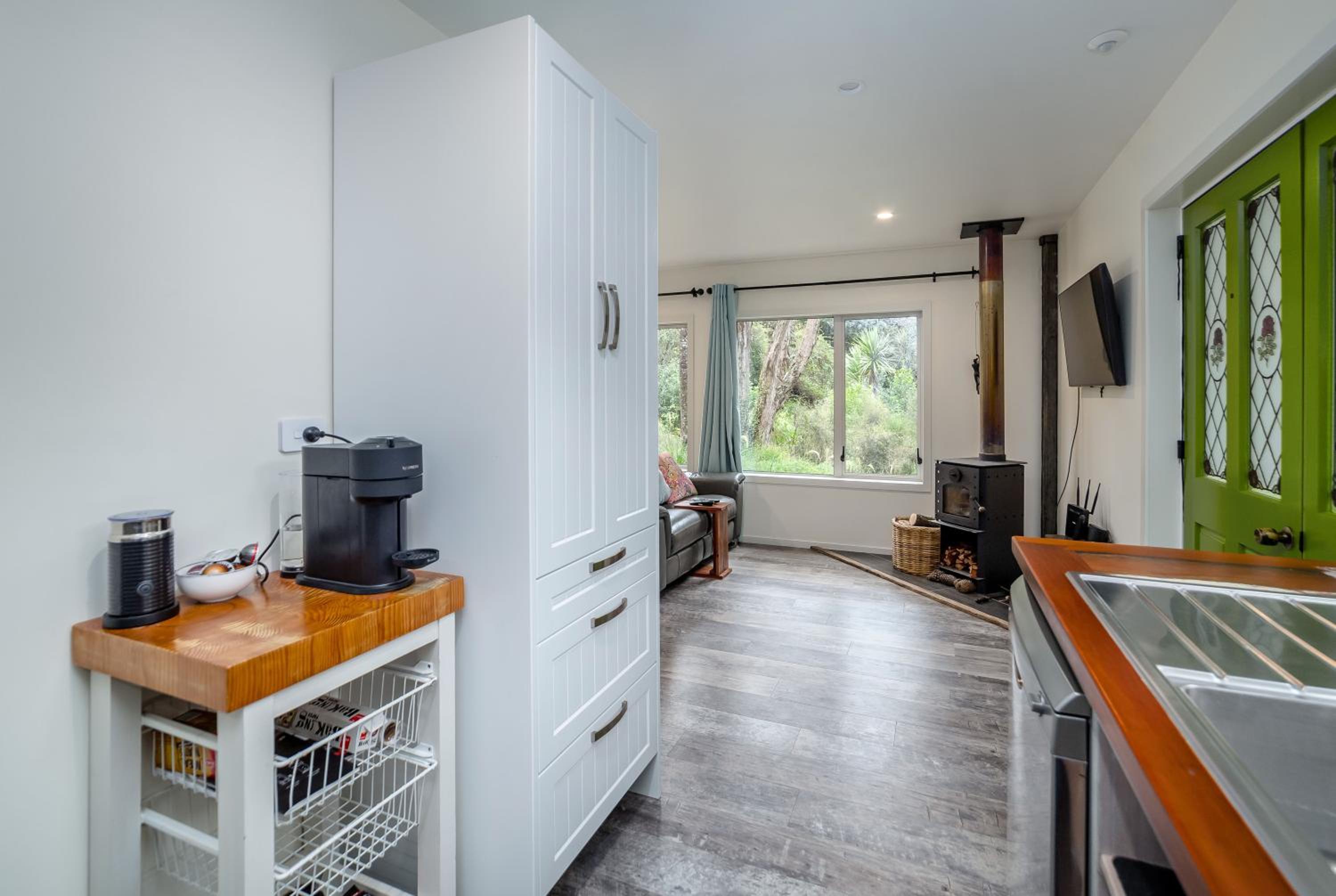One-Bedroom House photo 3