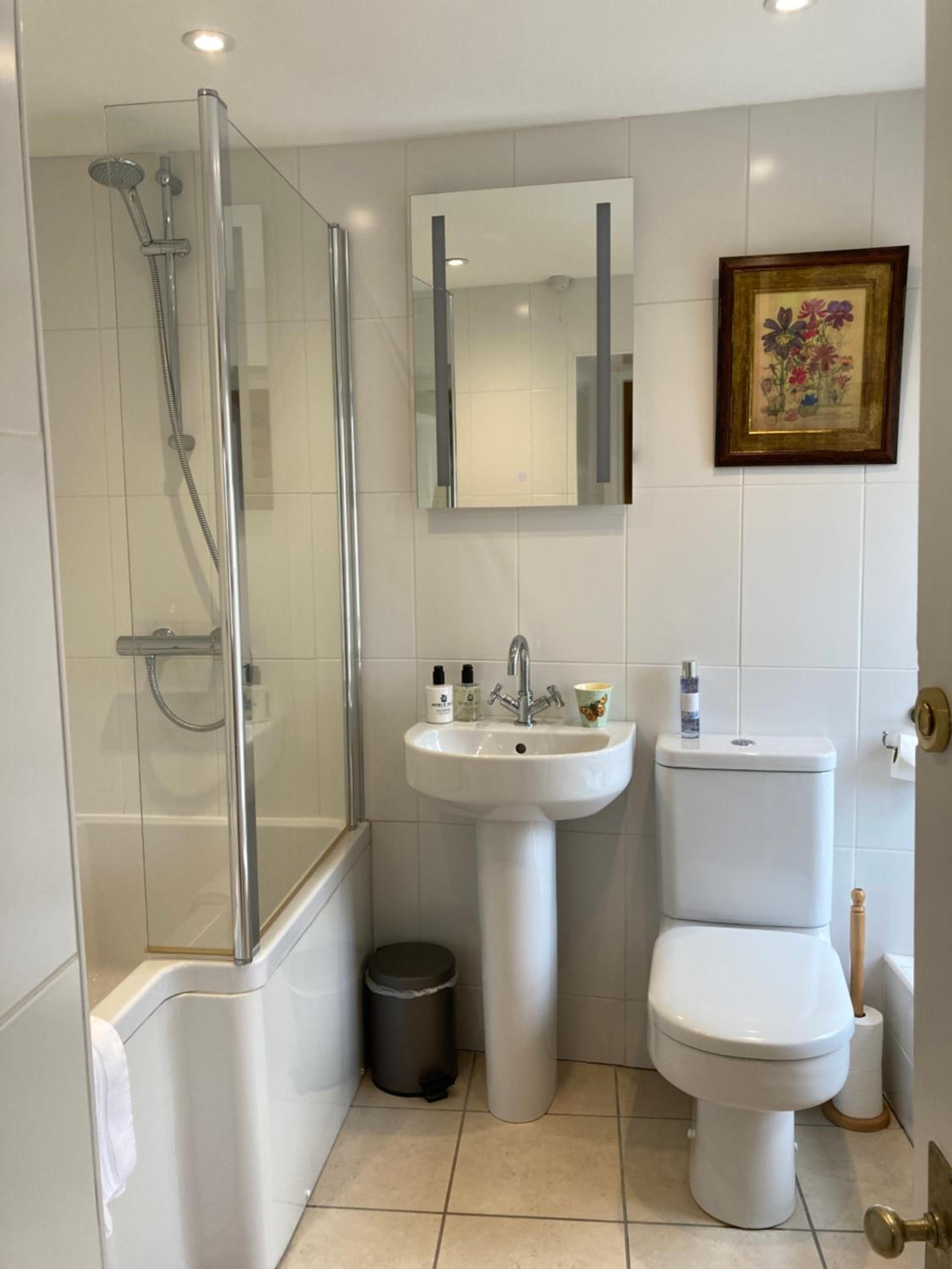 Deluxe King Room photo 2