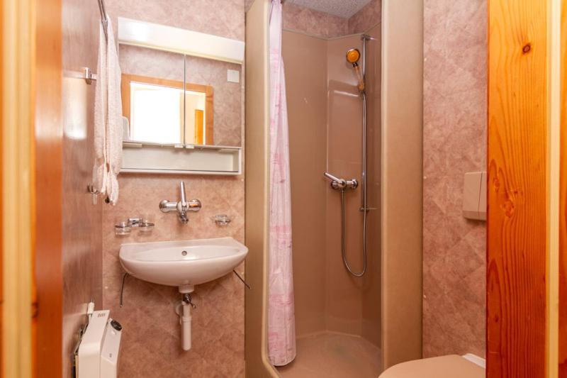 Single Room with Shower photo 2
