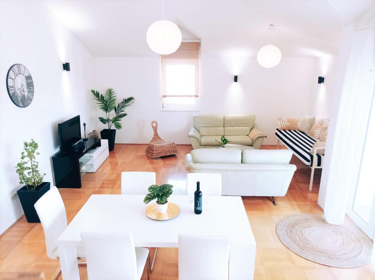 Apartment - Photo 20