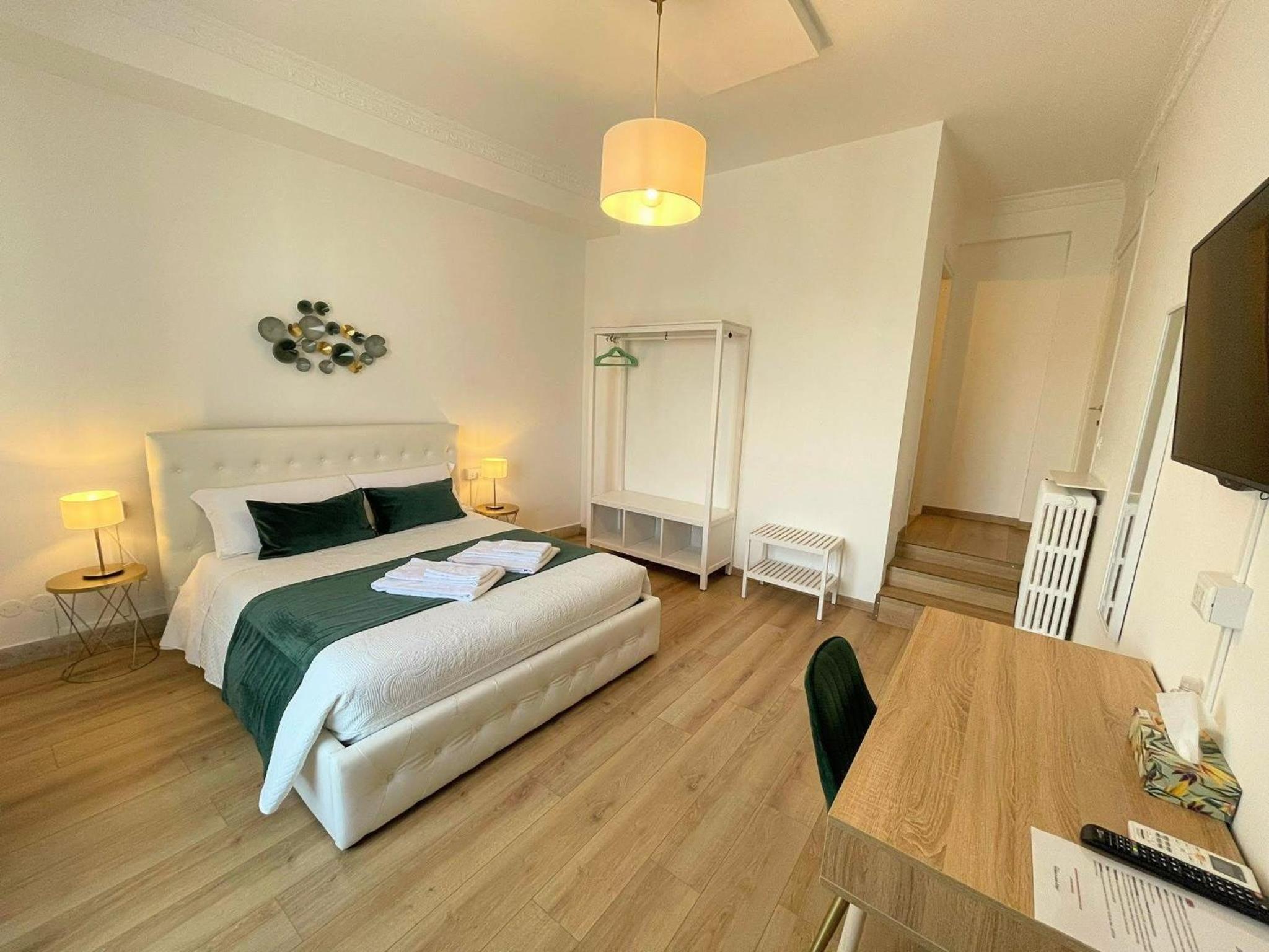 Standard Double or Twin Room - Photo 1