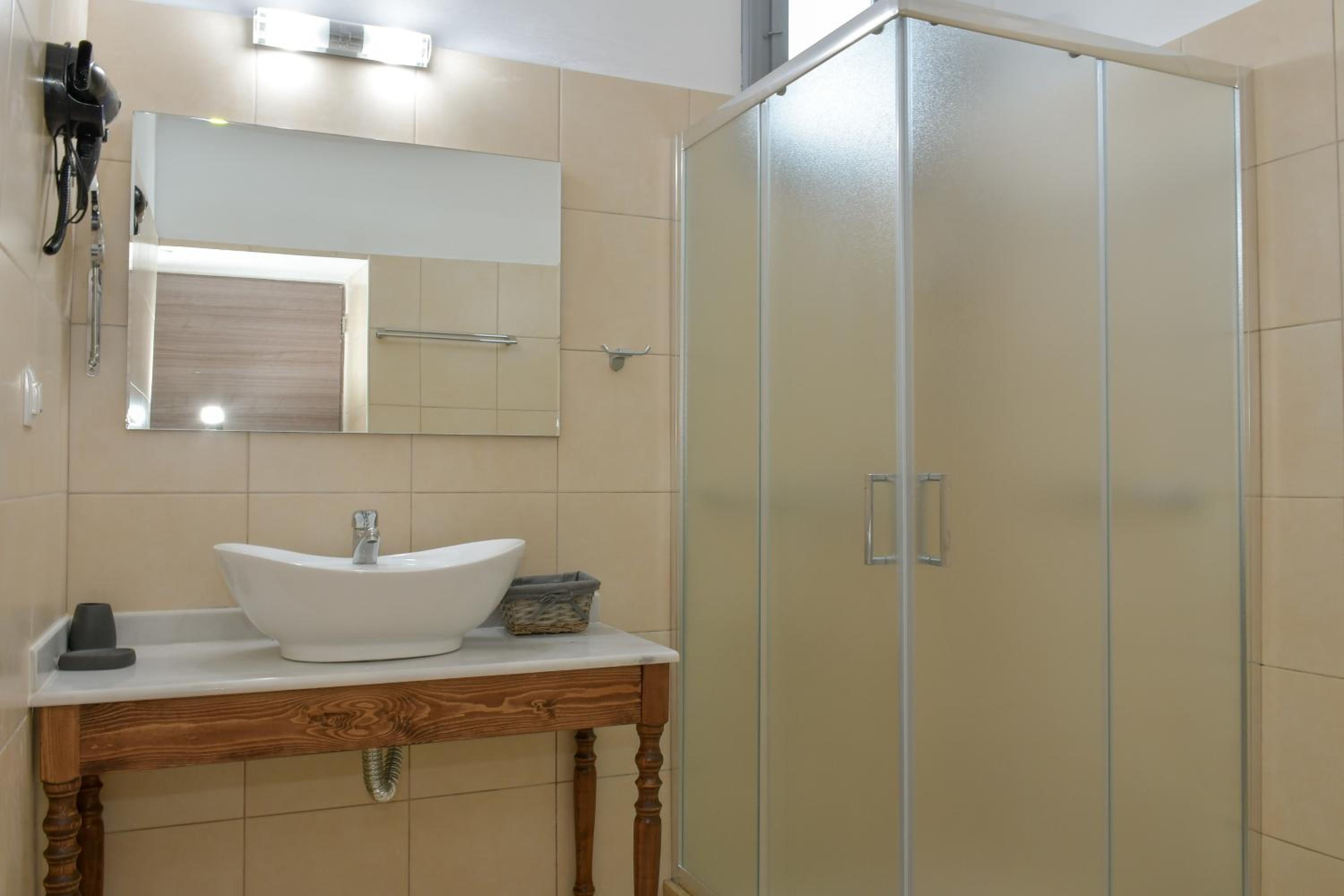 Standard Twin Room with Garden View photo 2