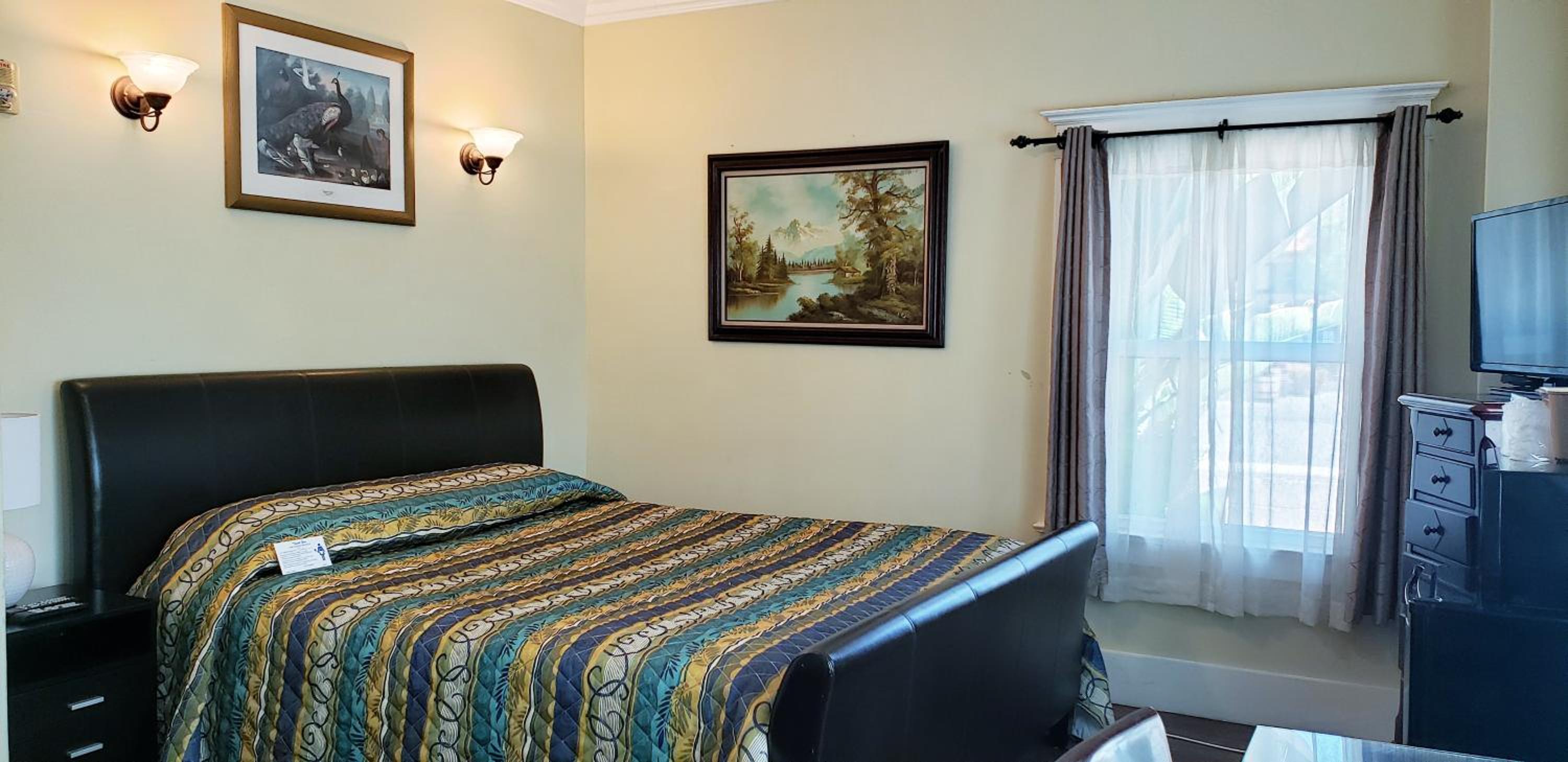 Standard King Room - Photo 2
